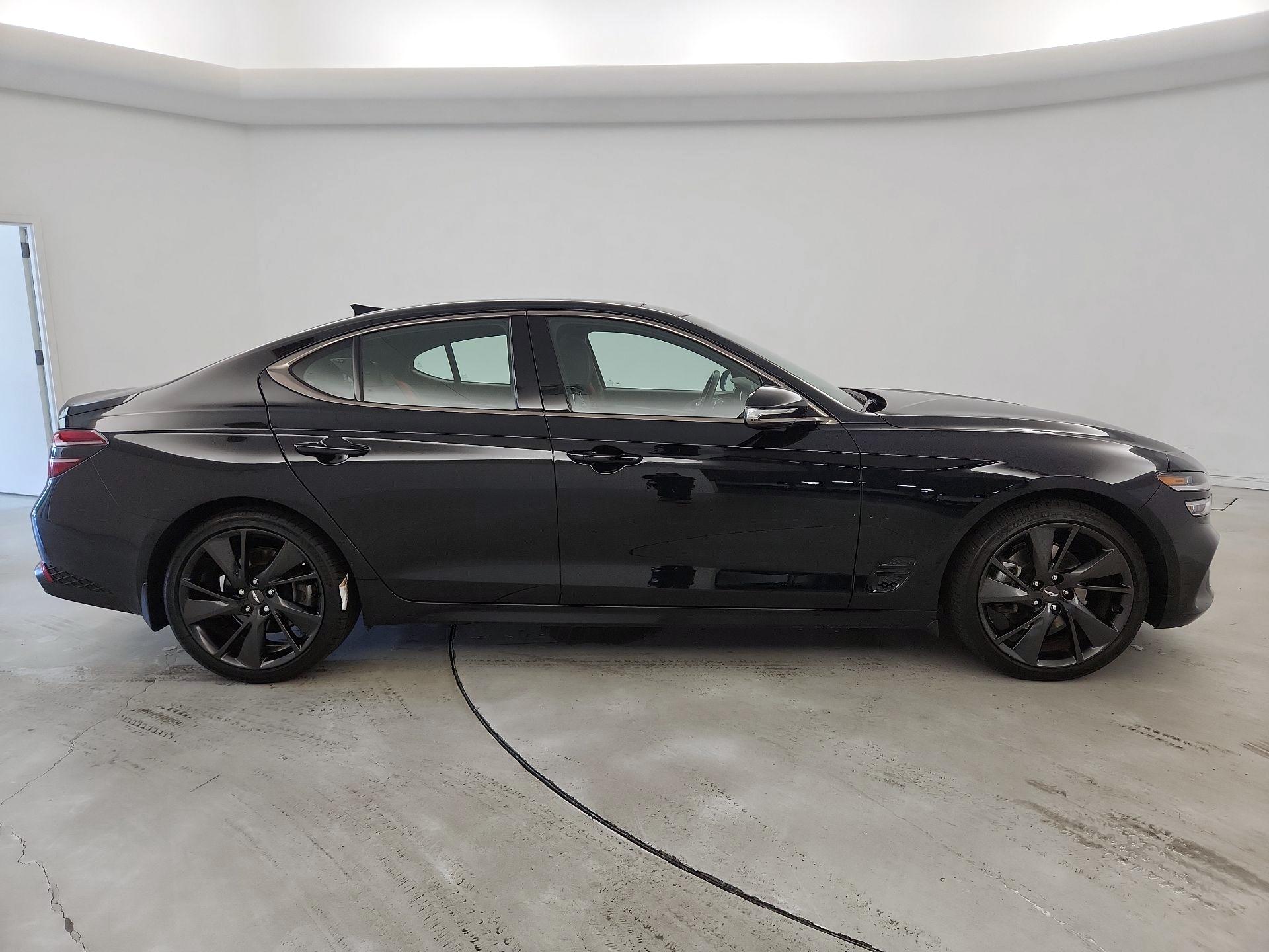 Thumbnail: 2023 Genesis G70 - 4