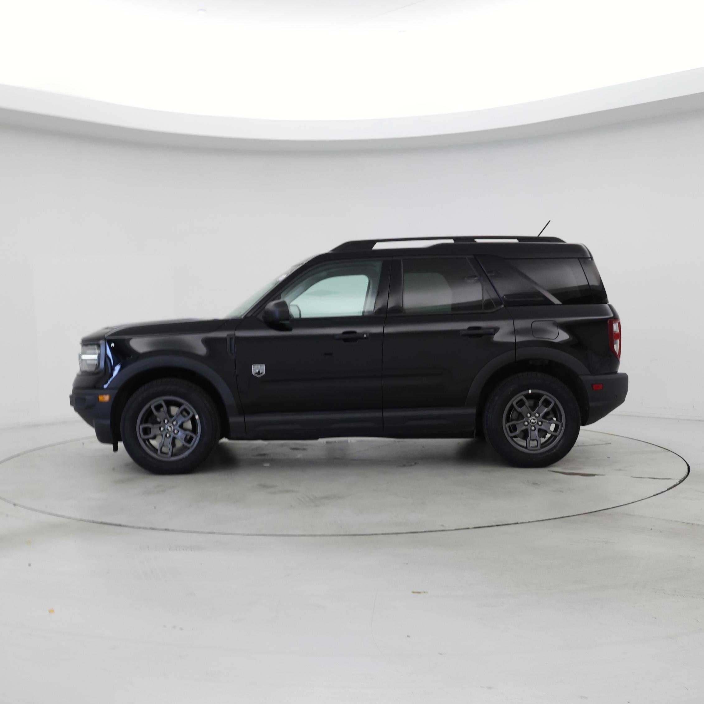Thumbnail: 2022 Ford Bronco Sport - 3