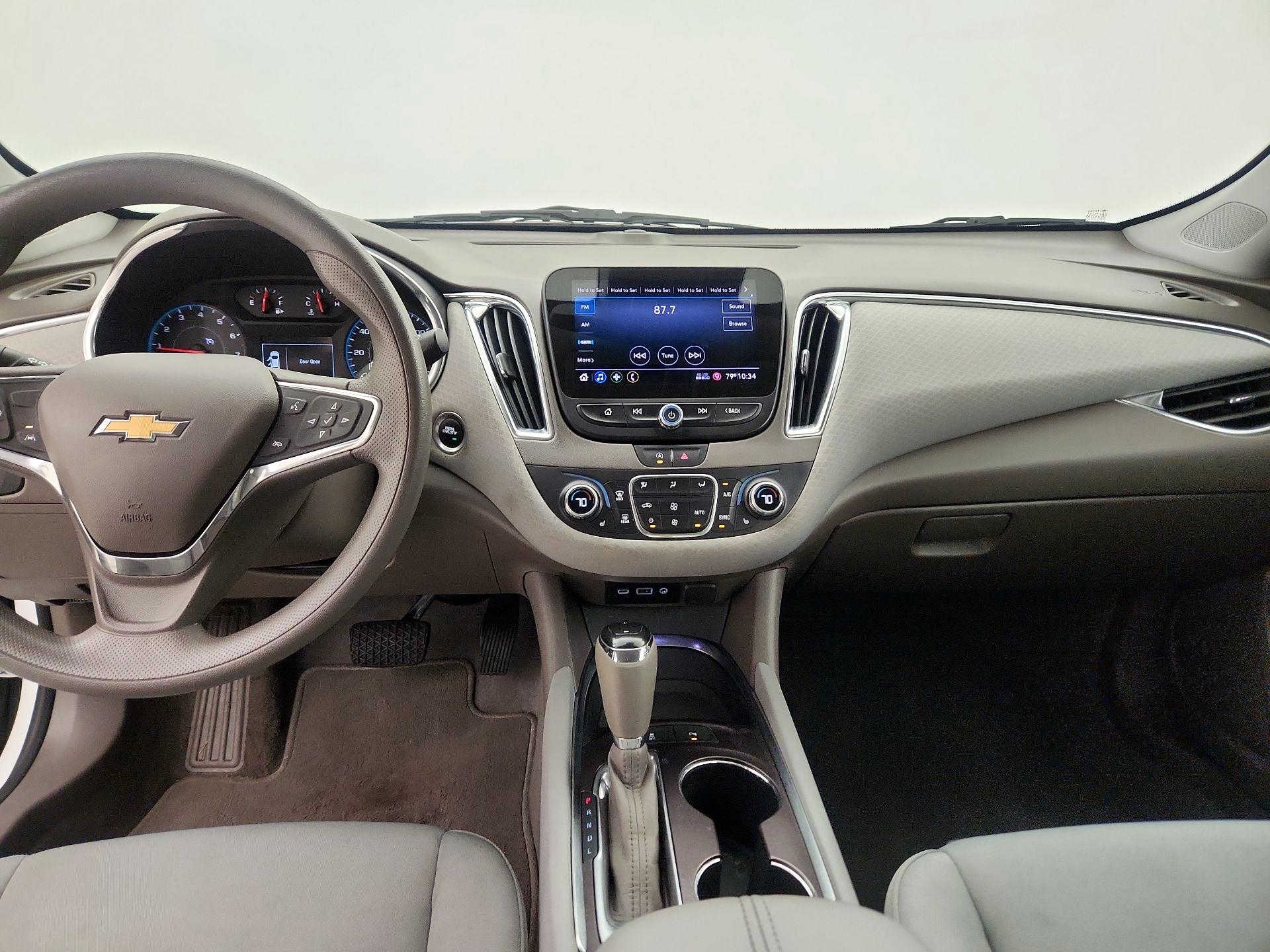 Thumbnail: 2020 Chevrolet Malibu - 9