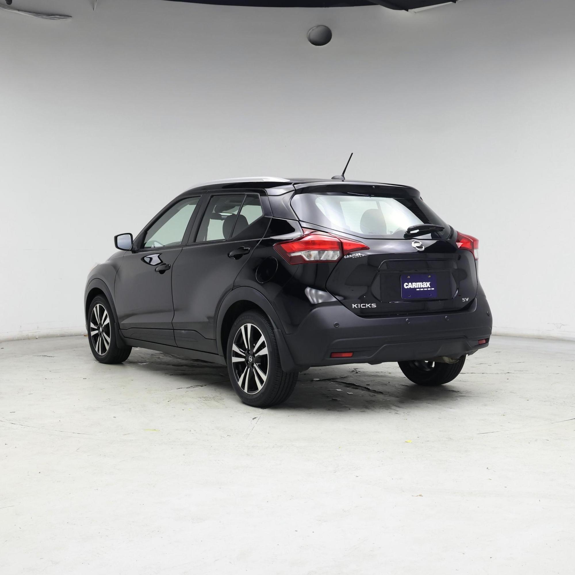 Thumbnail: 2020 Nissan Kicks - 2