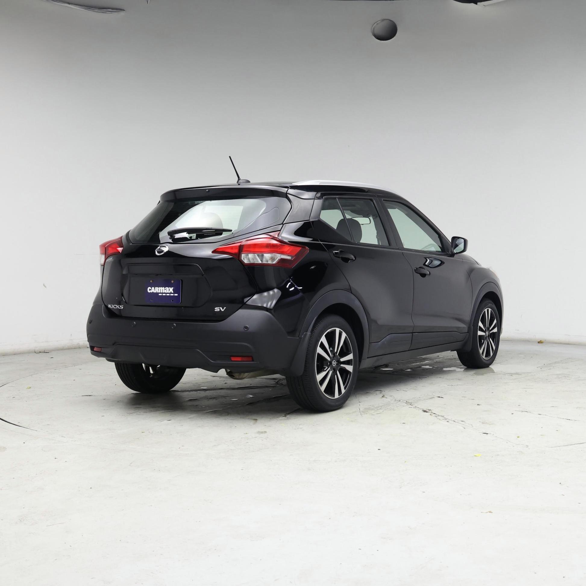 Thumbnail: 2020 Nissan Kicks - 8