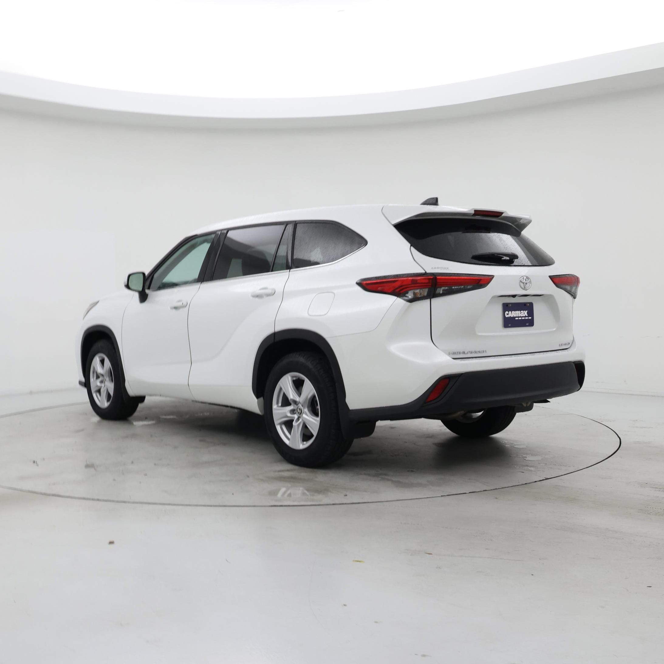 Thumbnail: 2022 Toyota Highlander - 2