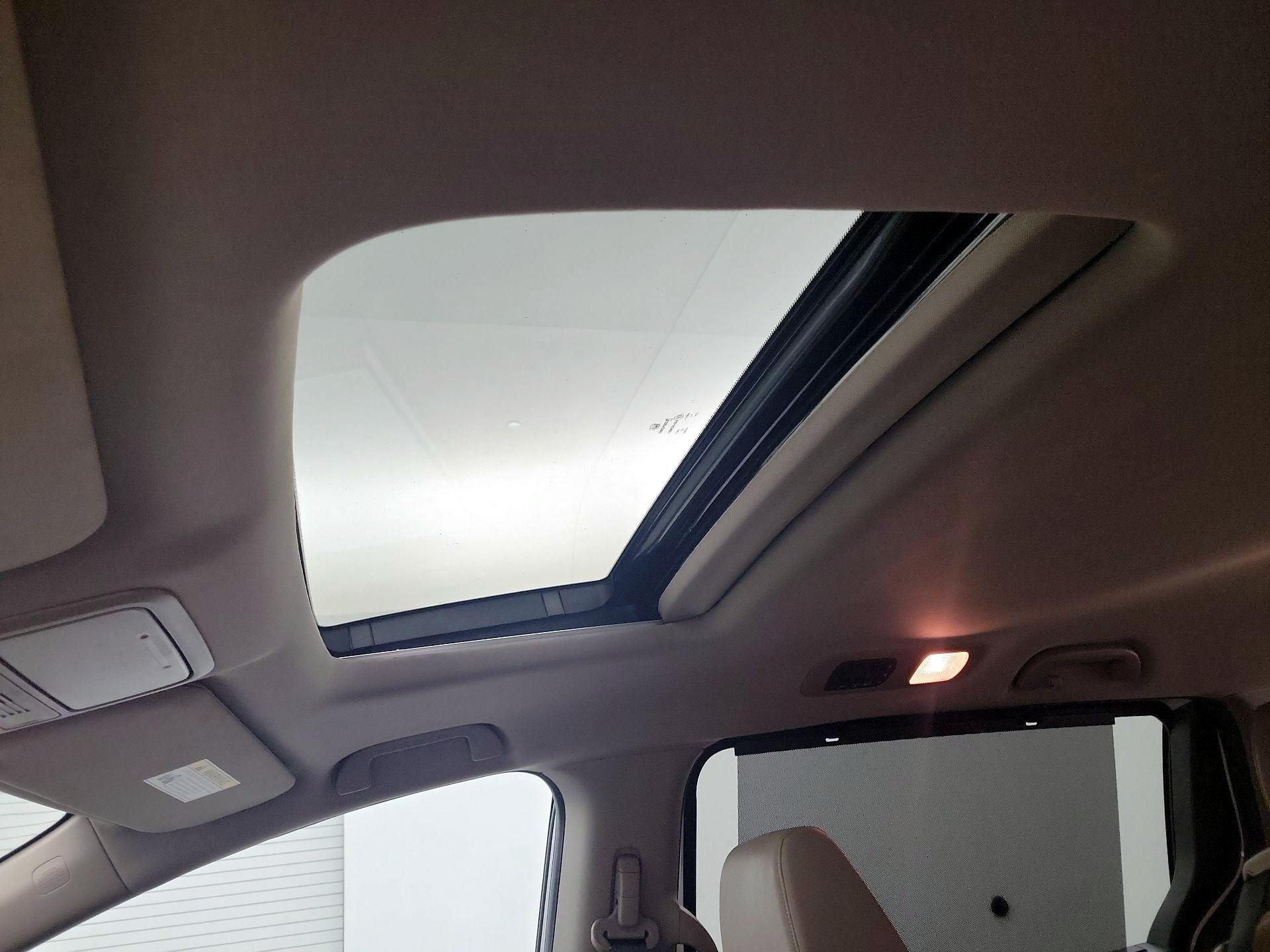 Thumbnail: 2020 Honda Odyssey - 17