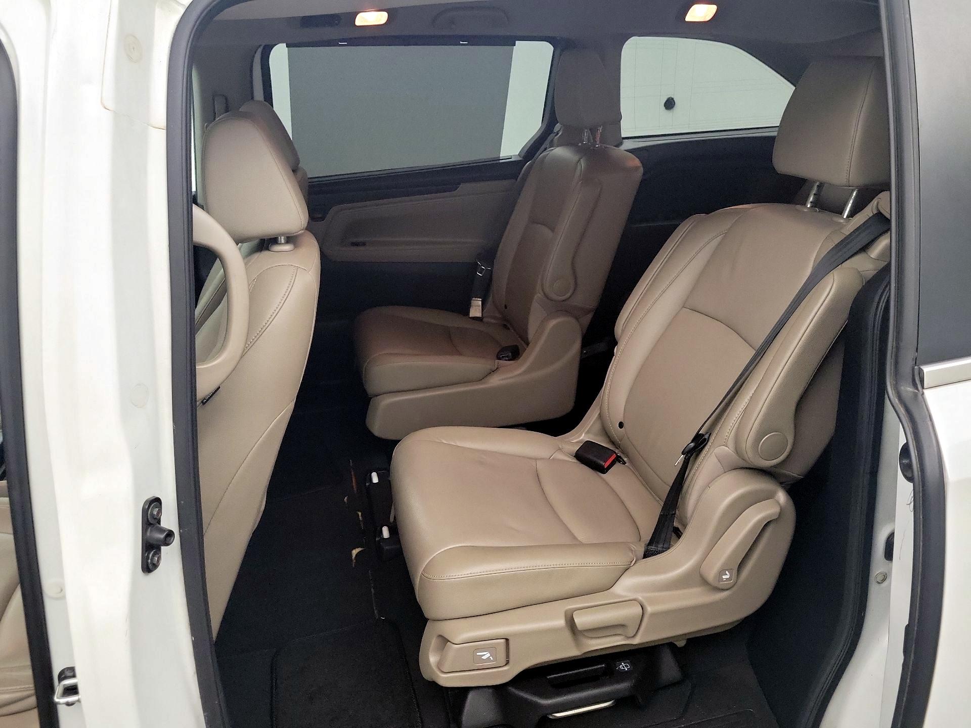 Thumbnail: 2020 Honda Odyssey - 18