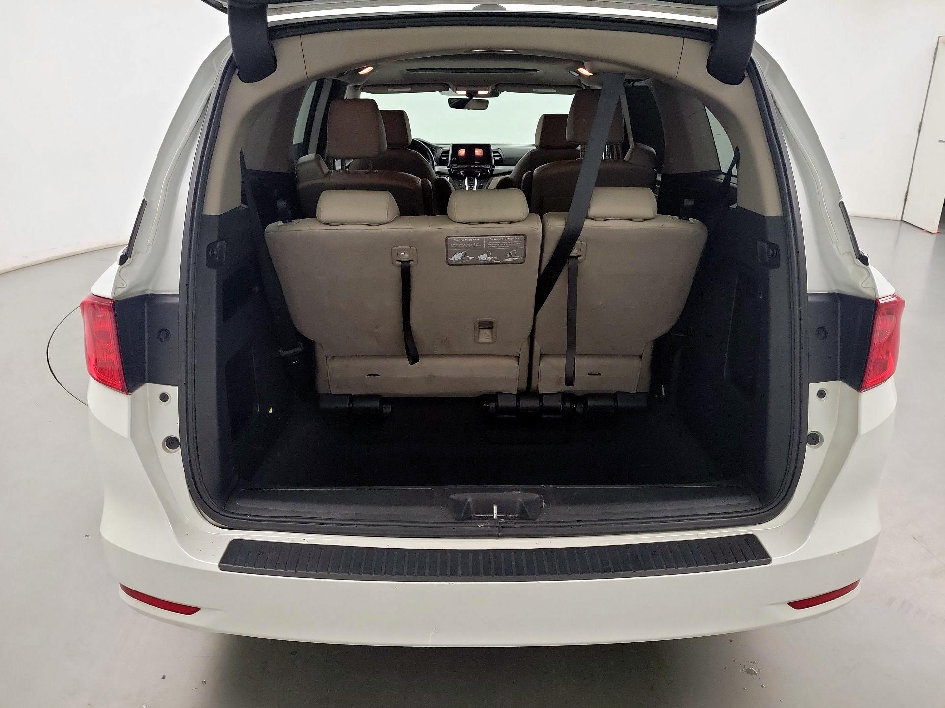 Thumbnail: 2020 Honda Odyssey - 20