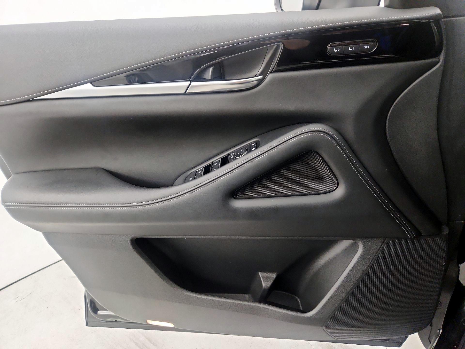 Thumbnail: 2023 INFINITI QX60 - 12
