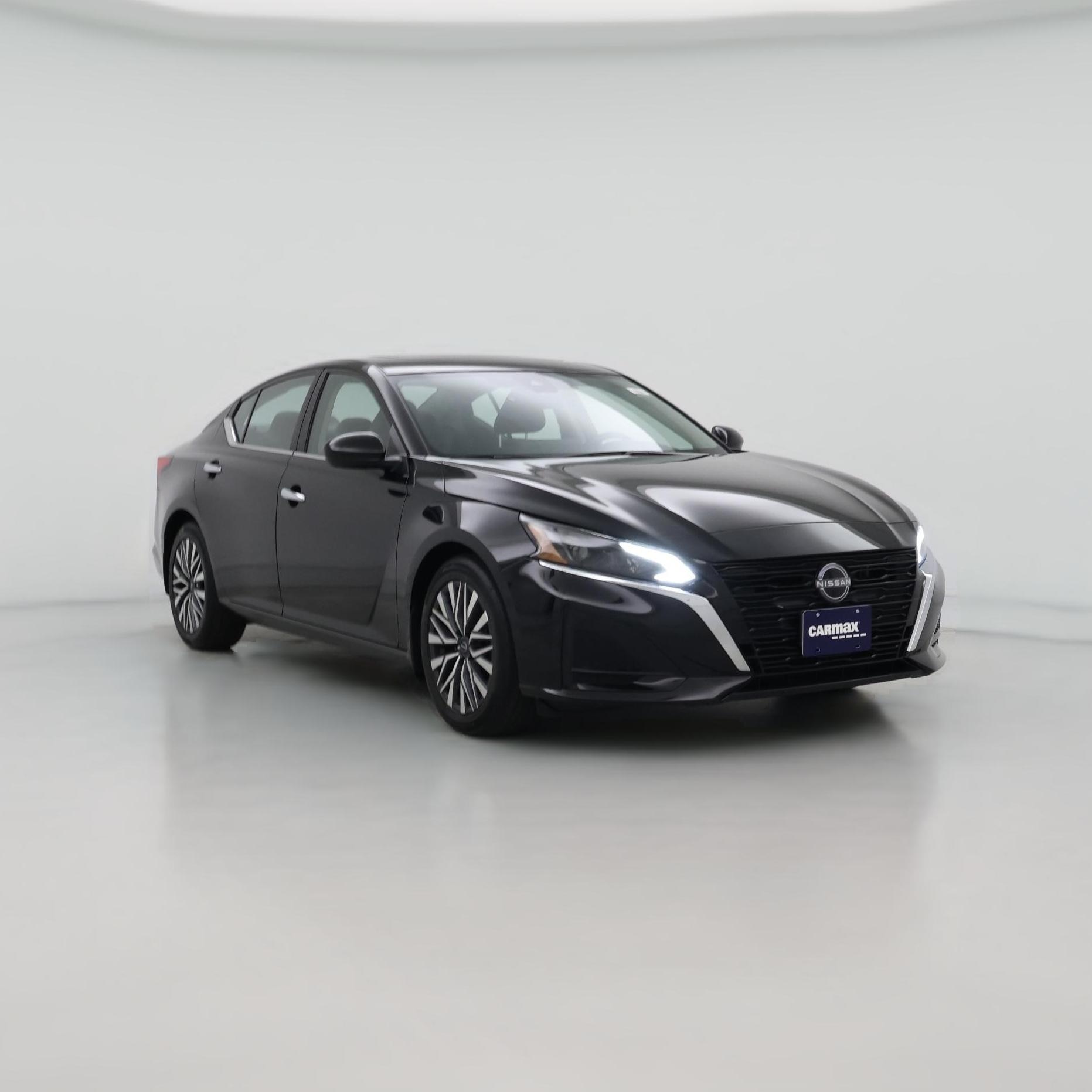 Thumbnail: 2023 Nissan Altima - 1