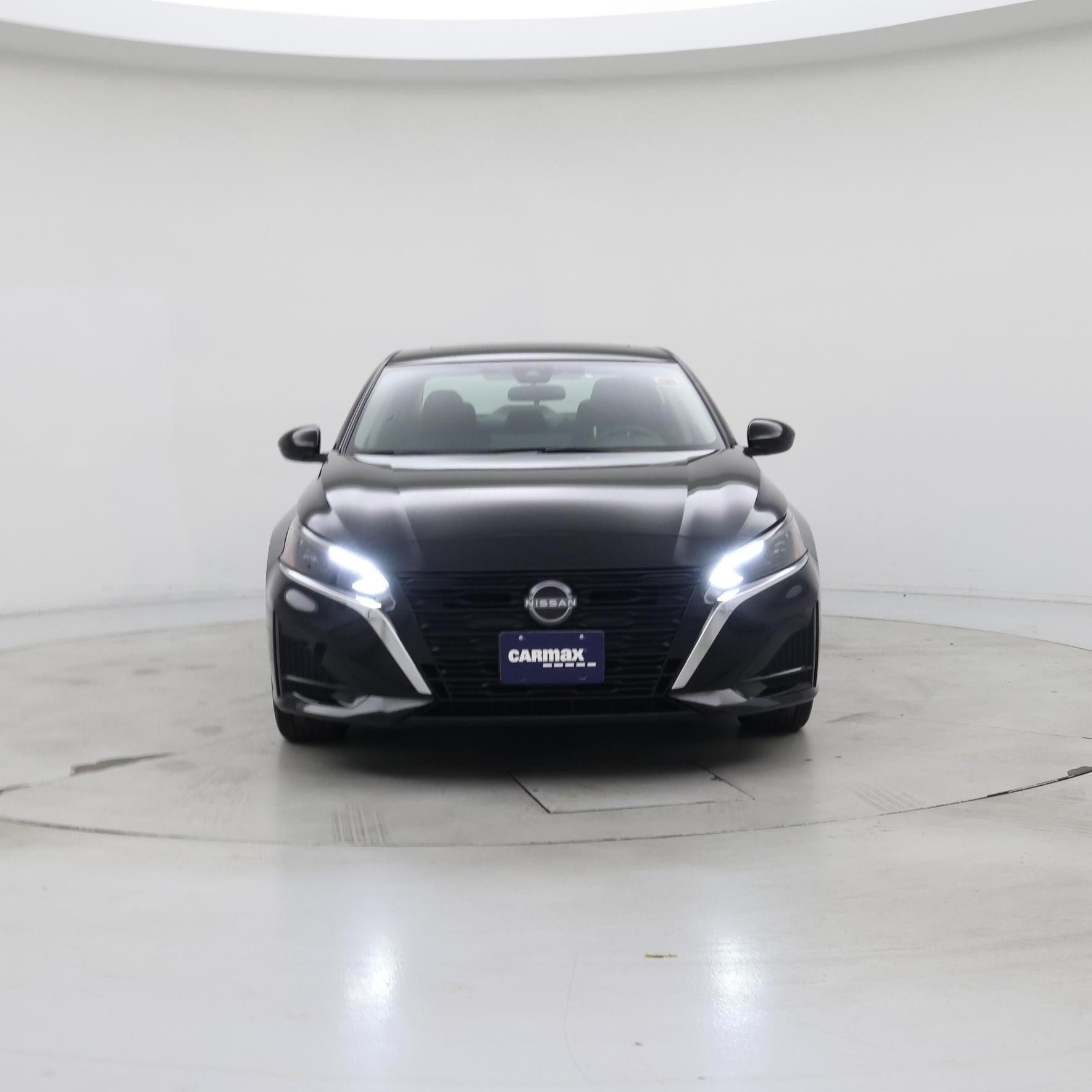 Thumbnail: 2023 Nissan Altima - 5