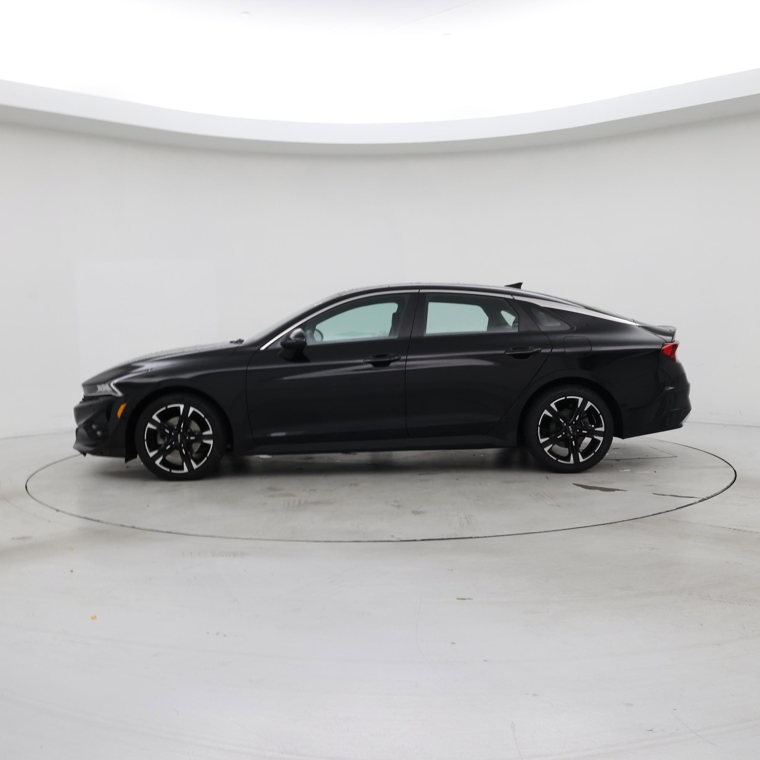Thumbnail: 2022 Kia K5 - 3