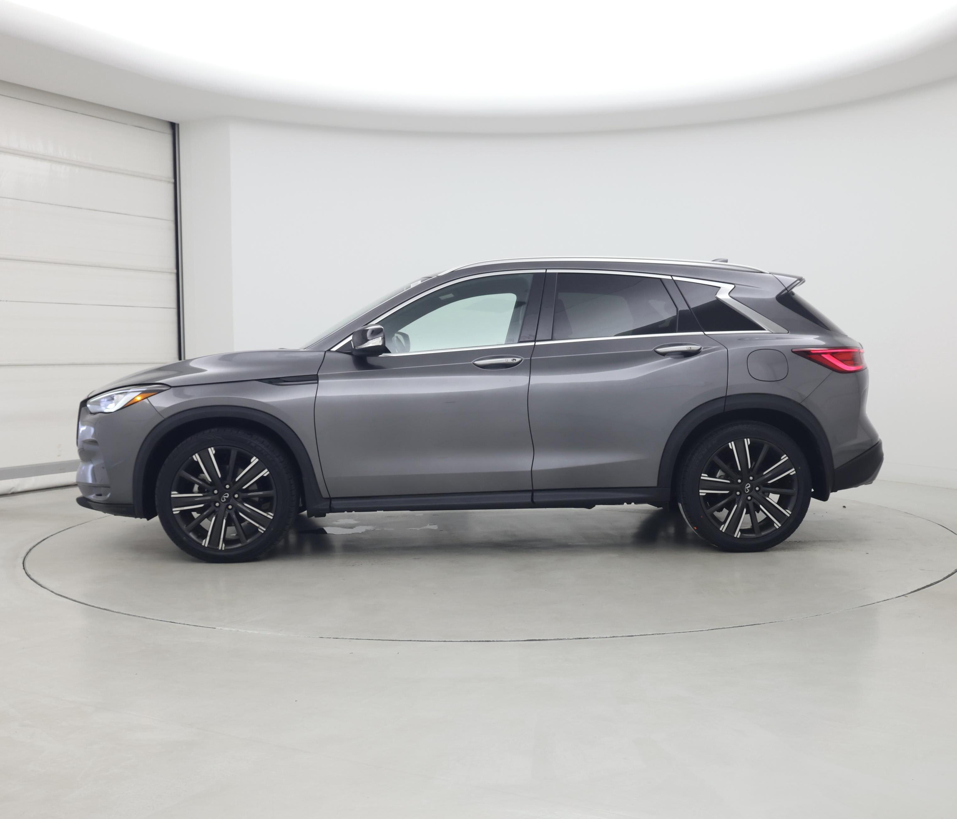 Thumbnail: 2022 INFINITI QX50 - 3