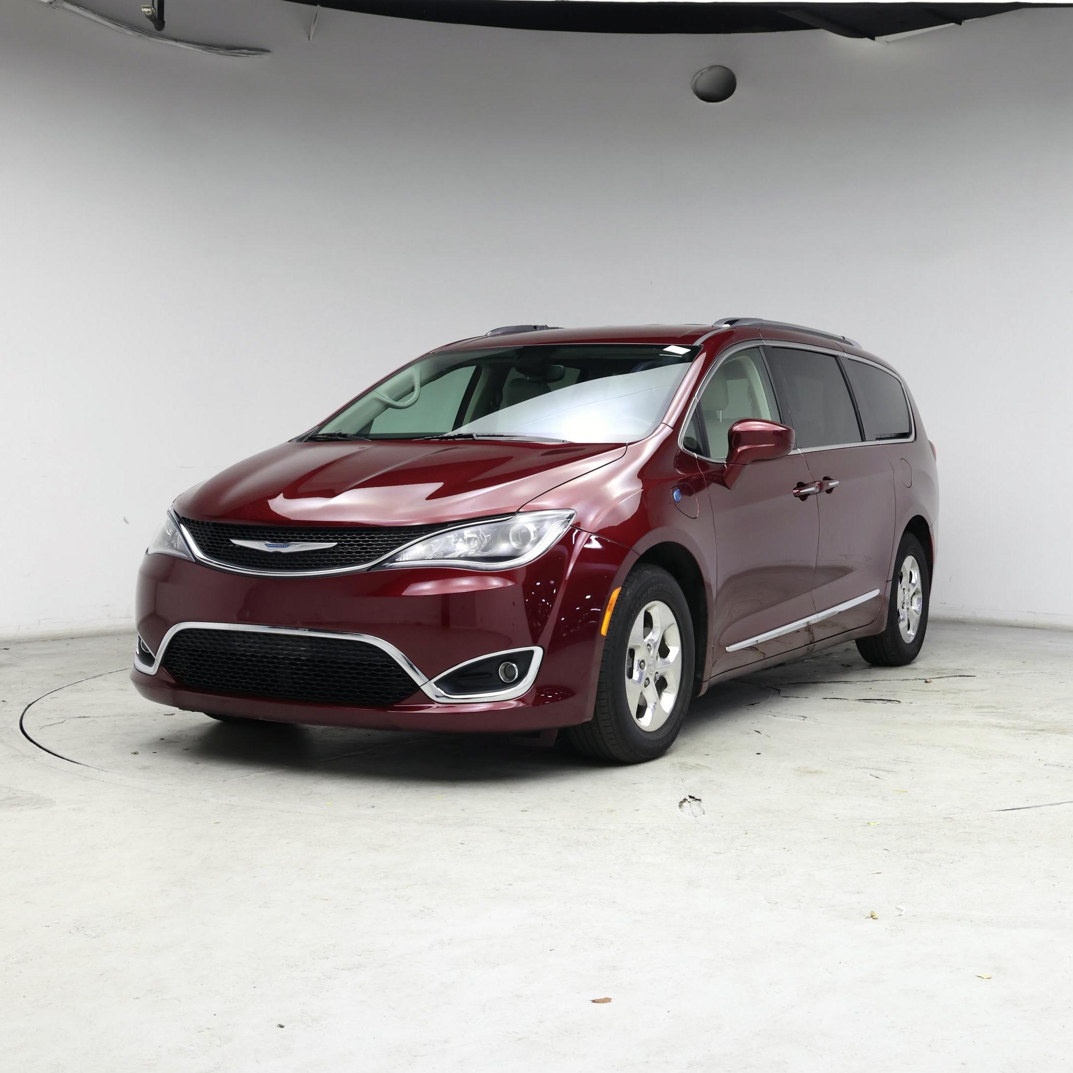 Thumbnail: 2020 Chrysler Pacifica - 4