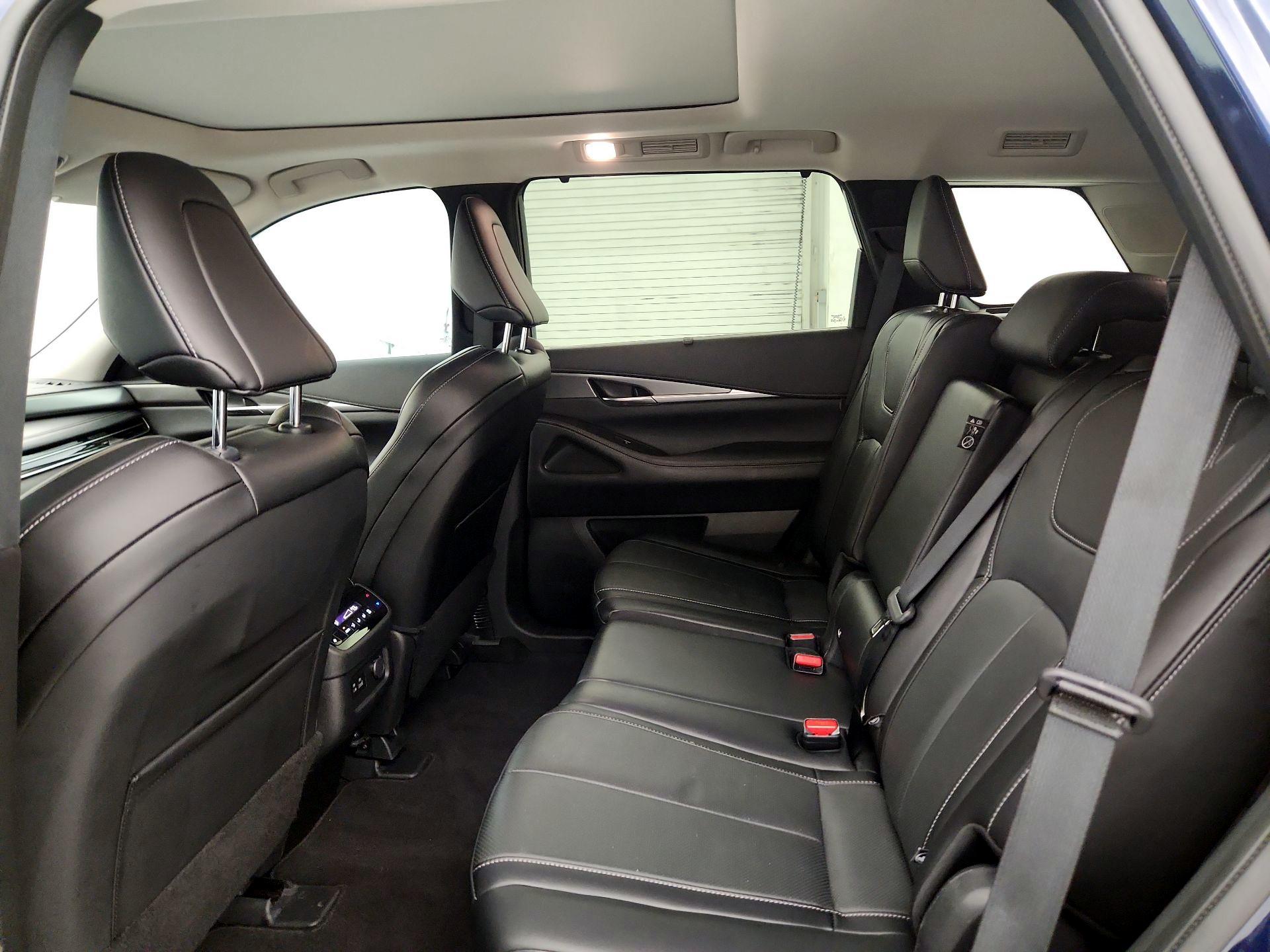 Thumbnail: 2023 INFINITI QX60 - 17