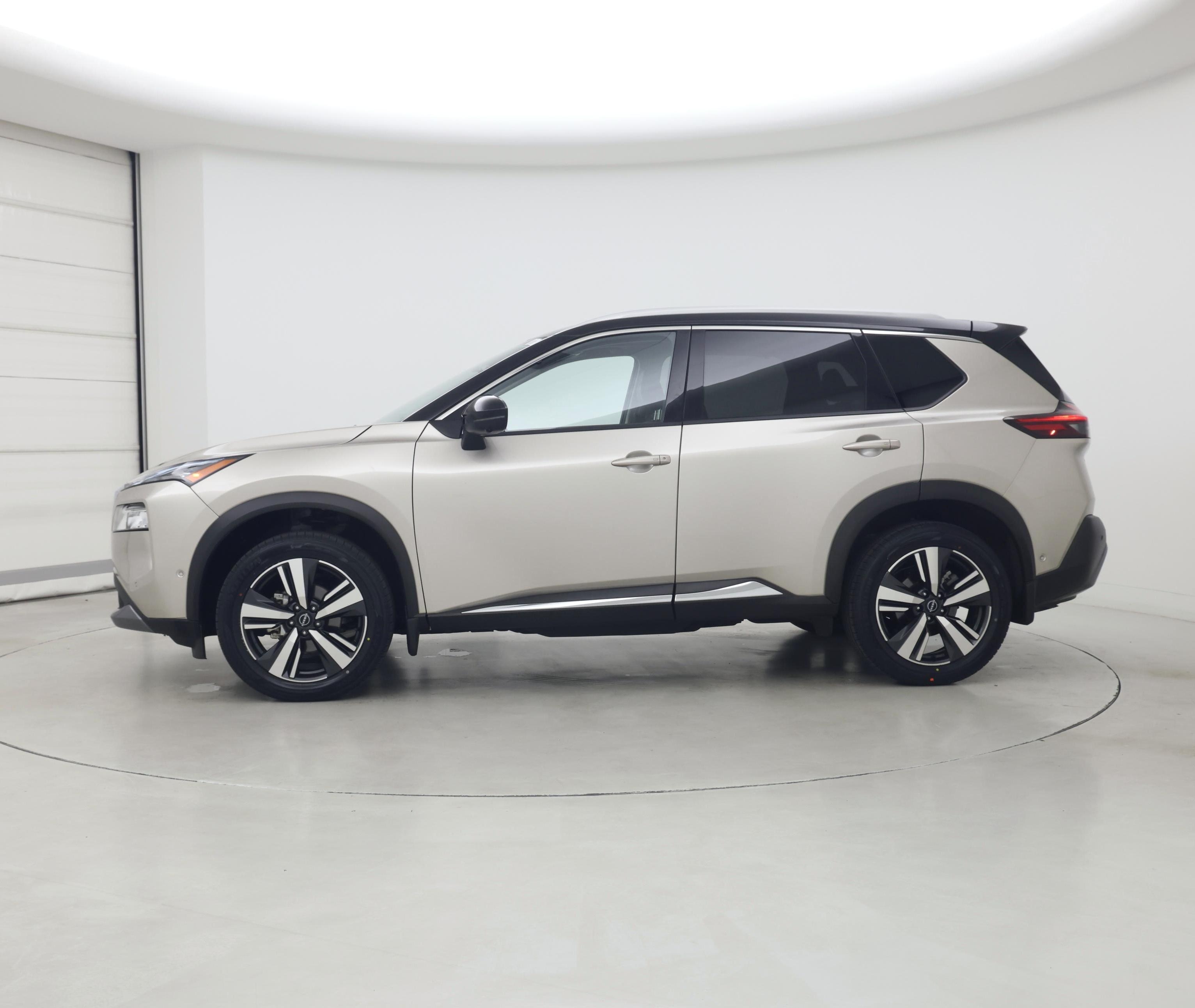 Thumbnail: 2022 Nissan Rogue - 3