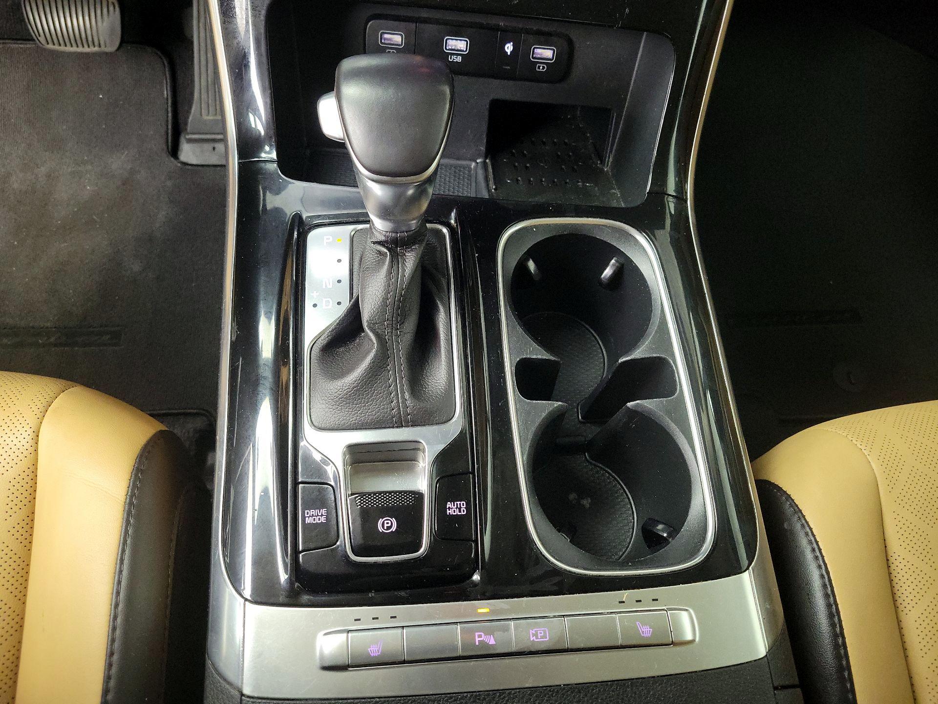 Thumbnail: 2022 Kia Carnival - 18