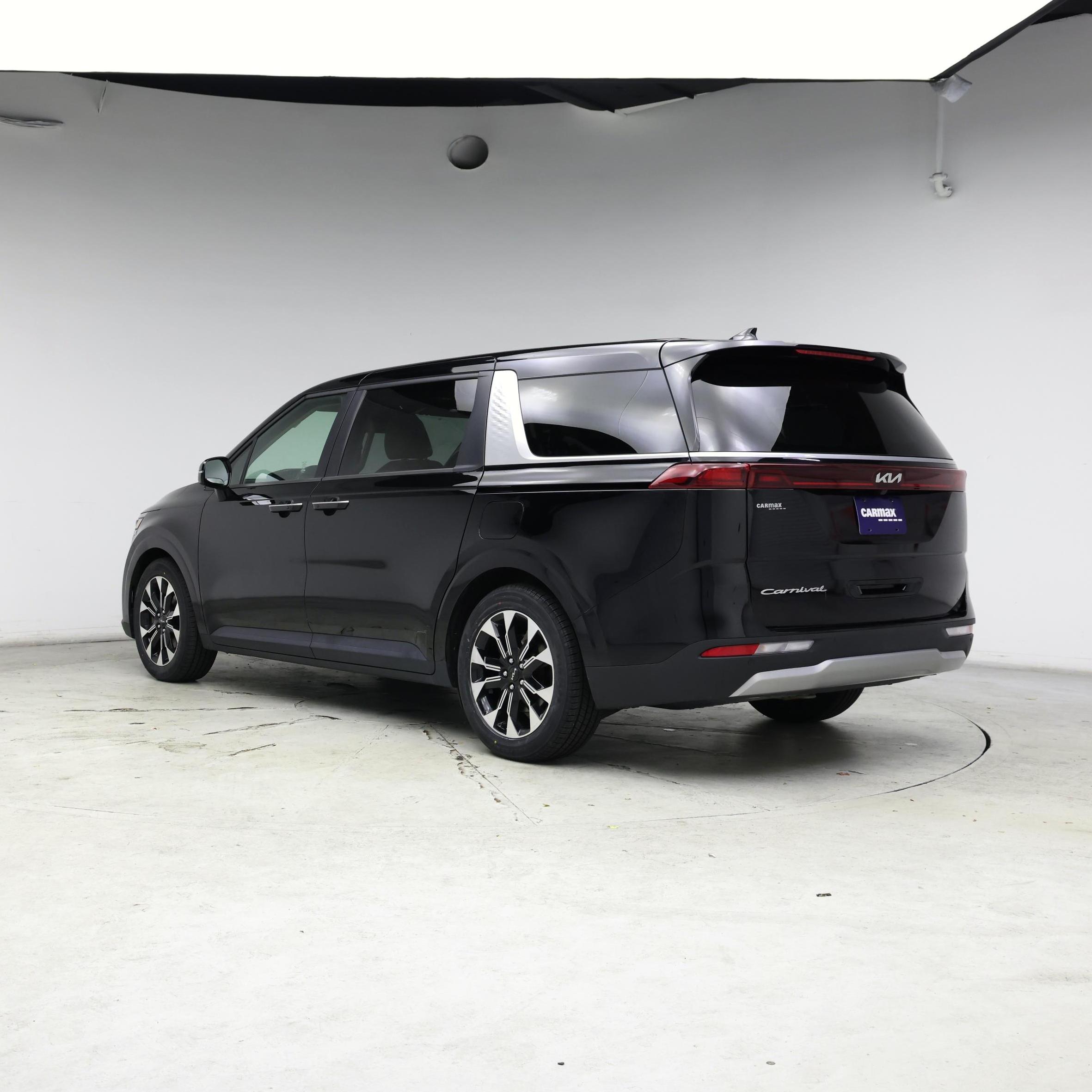 Thumbnail: 2022 Kia Carnival - 2