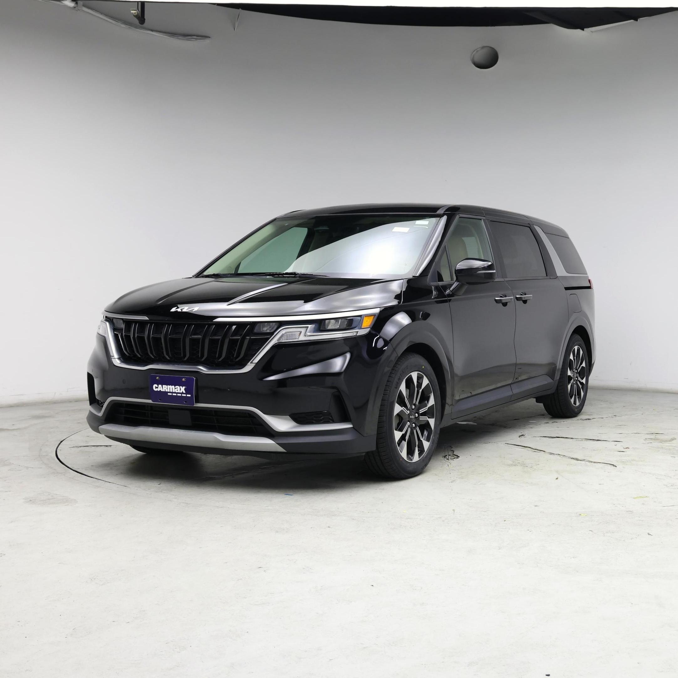 Thumbnail: 2022 Kia Carnival - 4