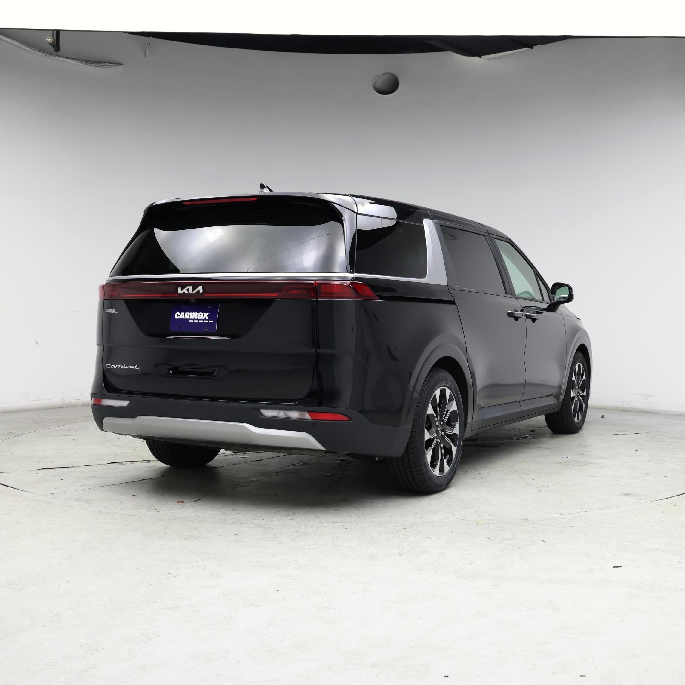 Thumbnail: 2022 Kia Carnival - 8
