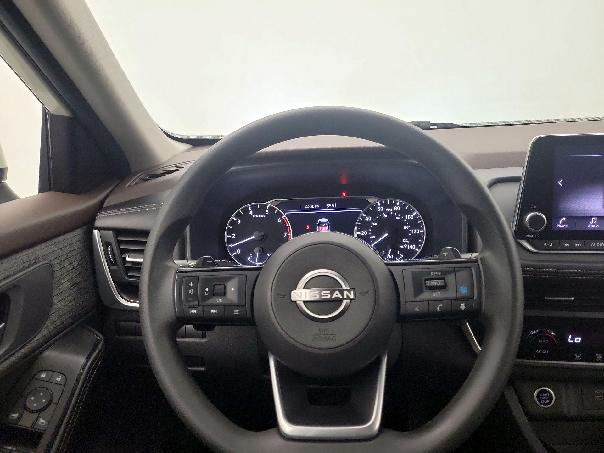 Thumbnail: 2023 Nissan Rogue - 10