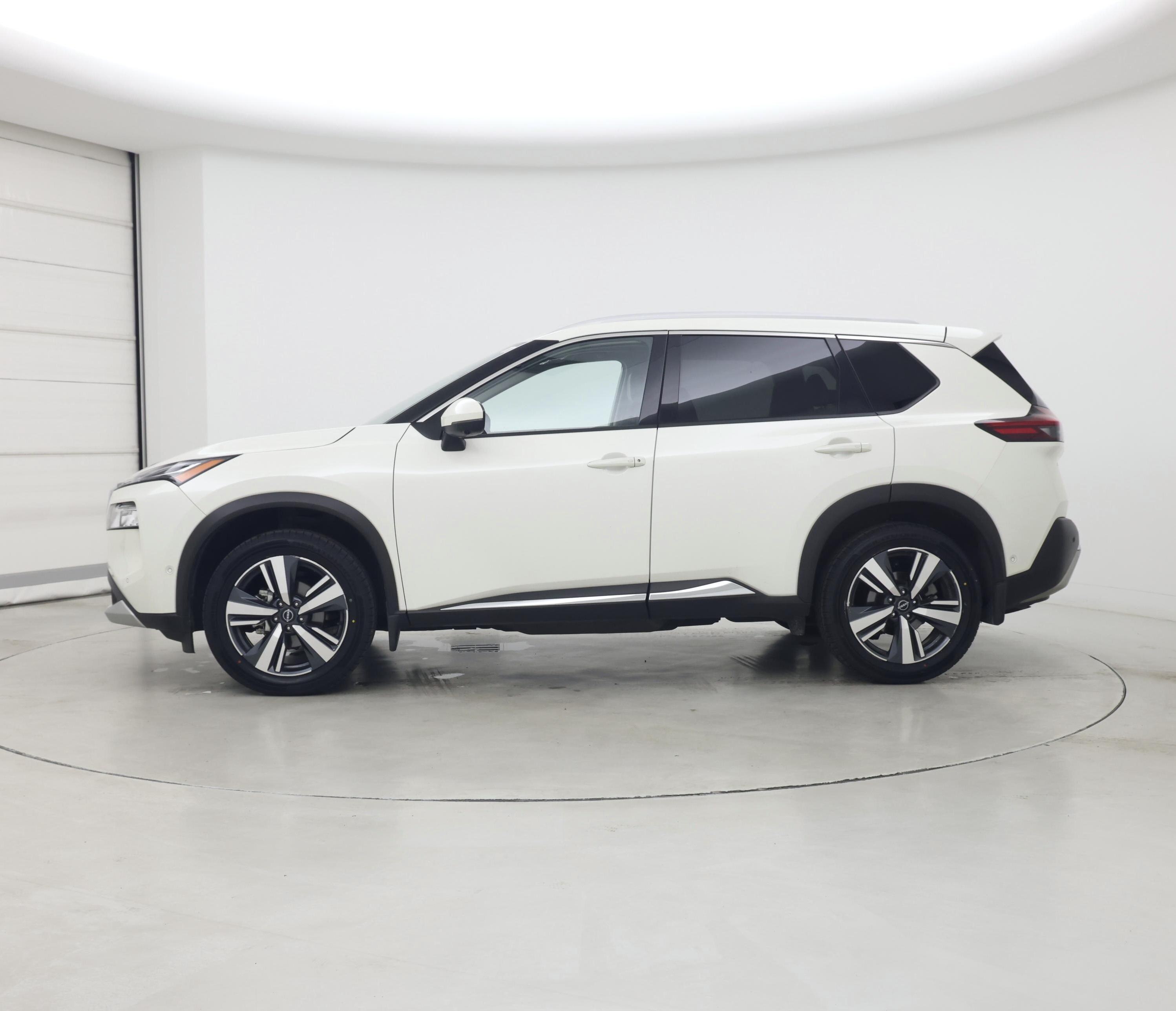 Thumbnail: 2023 Nissan Rogue - 3