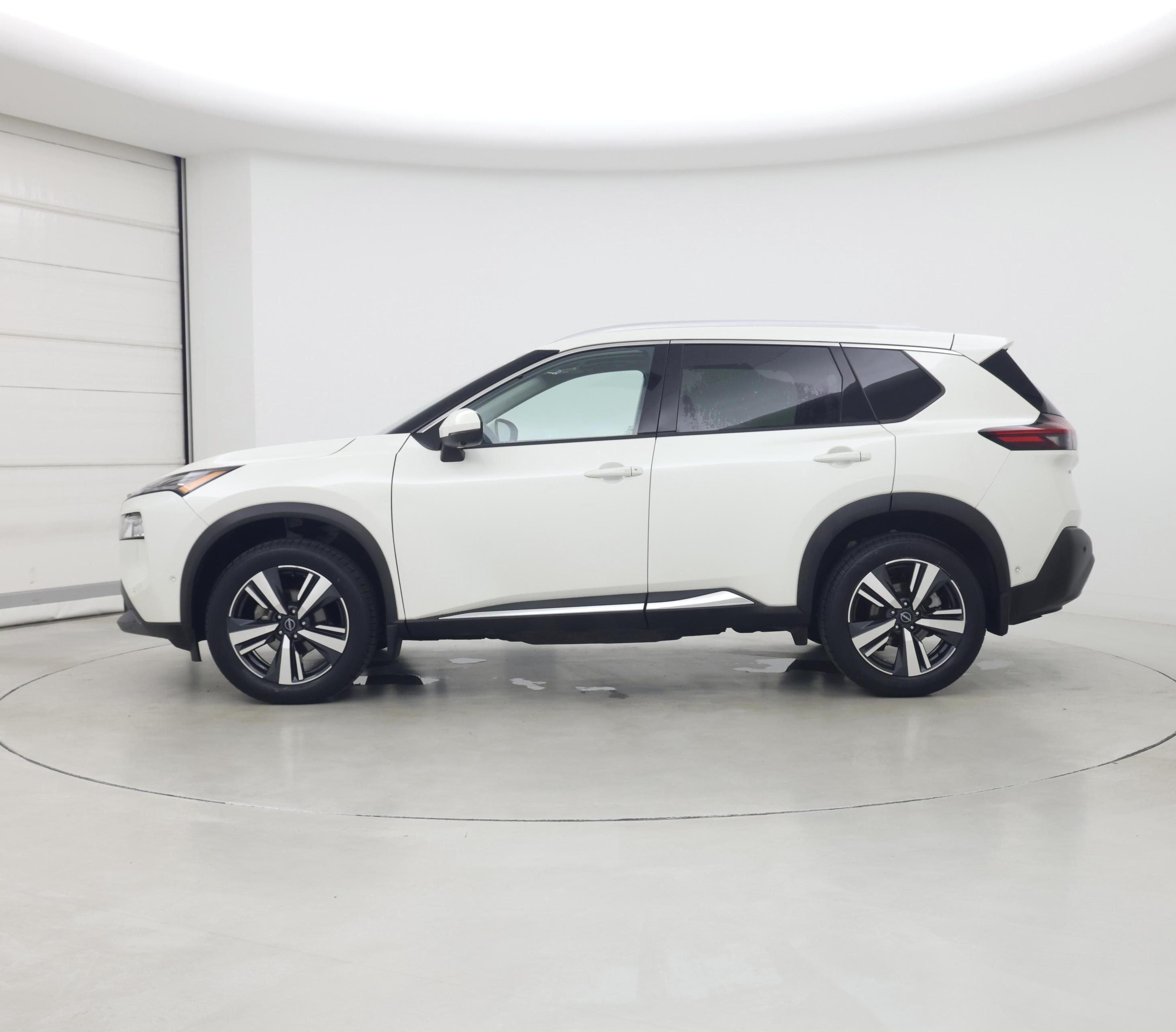 Thumbnail: 2023 Nissan Rogue - 3
