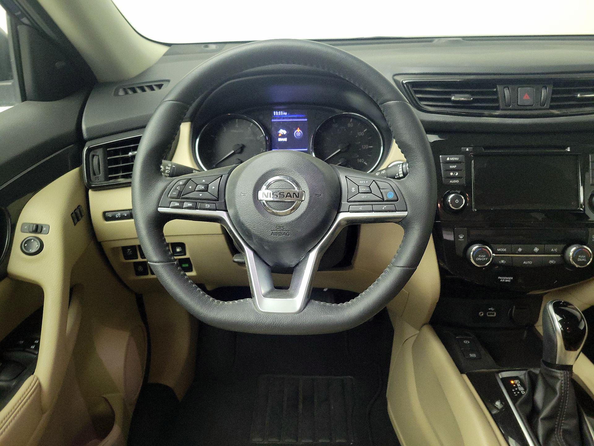 Thumbnail: 2020 Nissan Rogue - 10