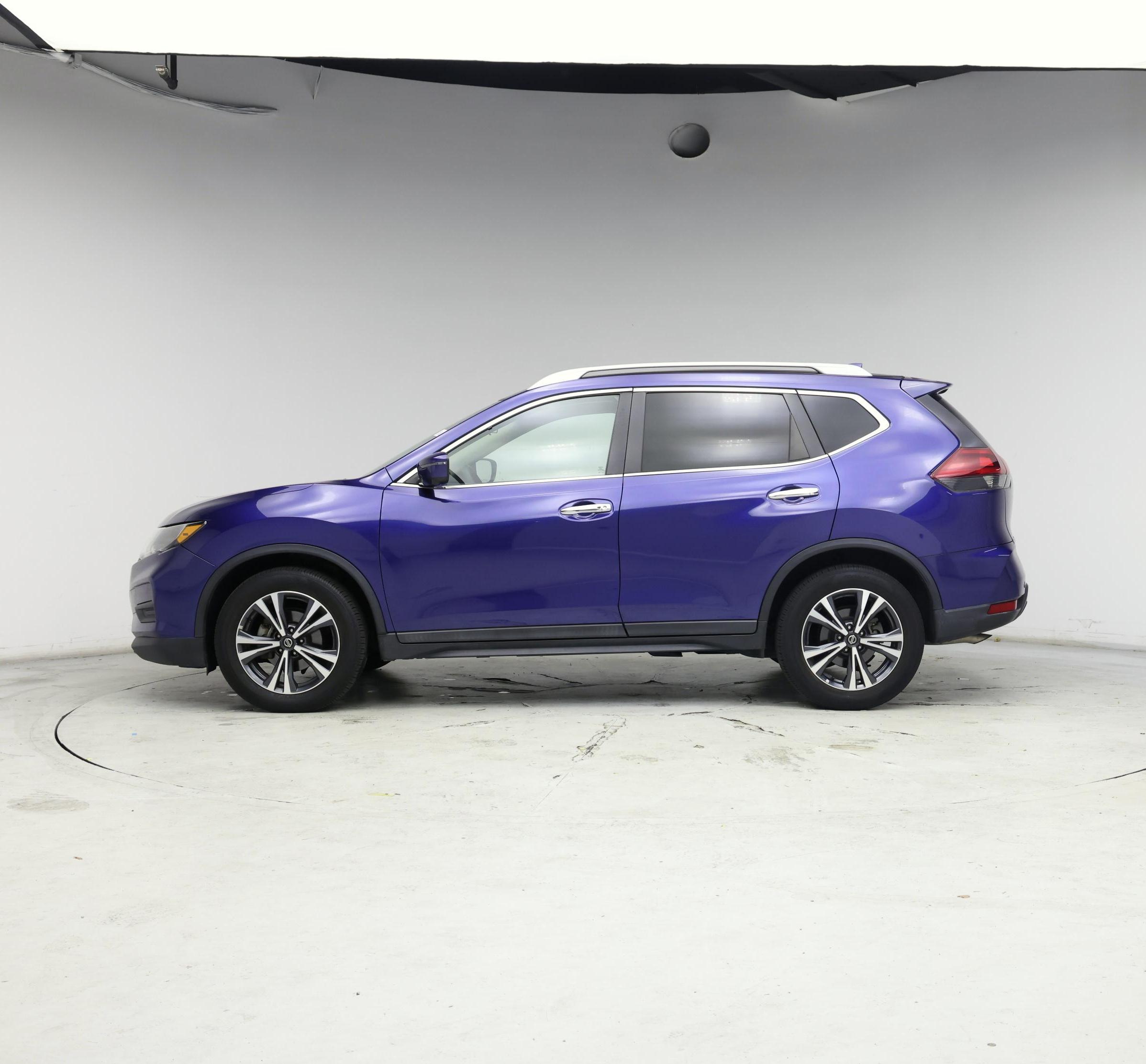 Thumbnail: 2020 Nissan Rogue - 3