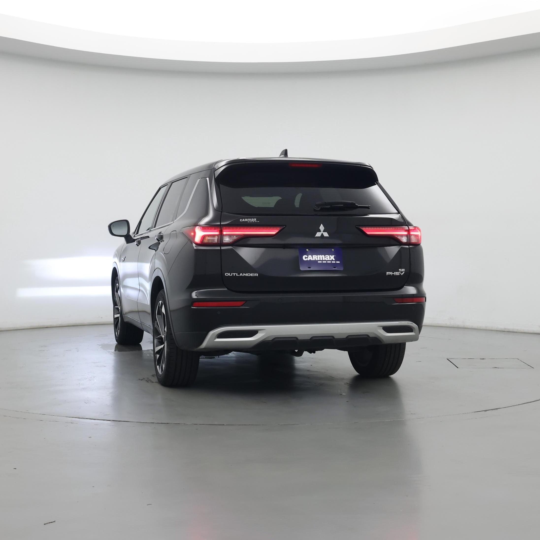 Thumbnail: 2023 Mitsubishi Outlander - 7