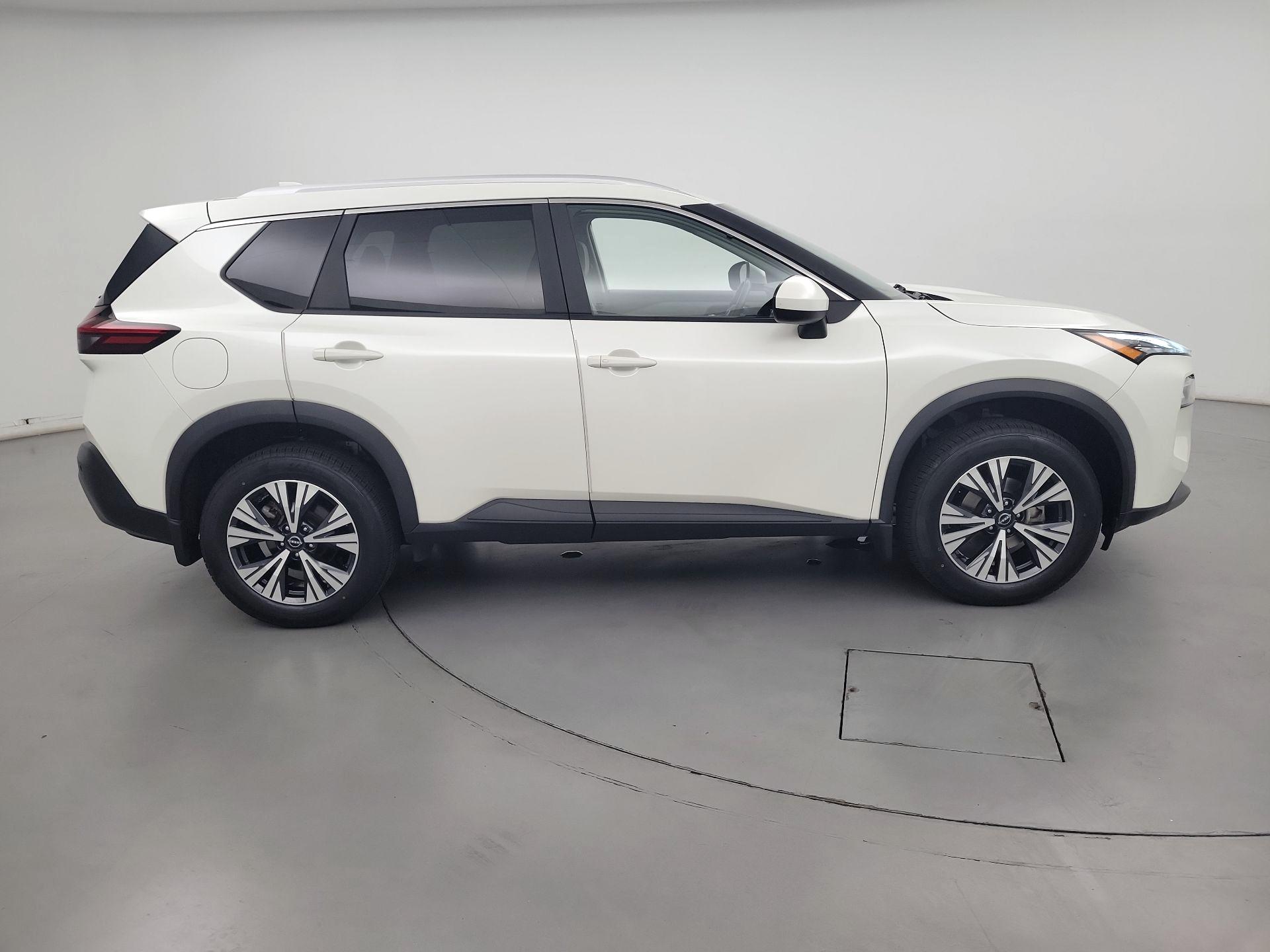 Thumbnail: 2023 Nissan Rogue - 4