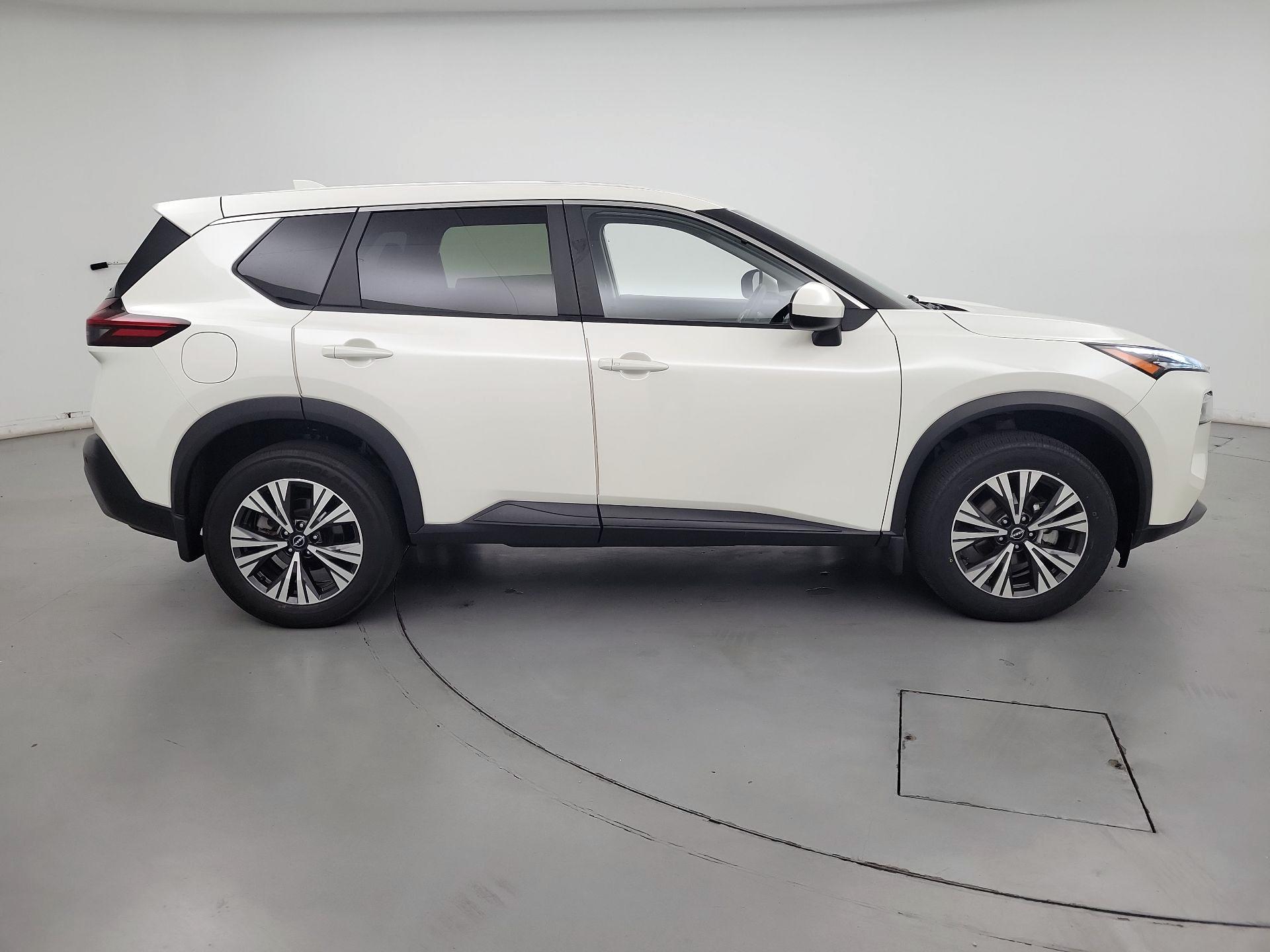 Thumbnail: 2023 Nissan Rogue - 4
