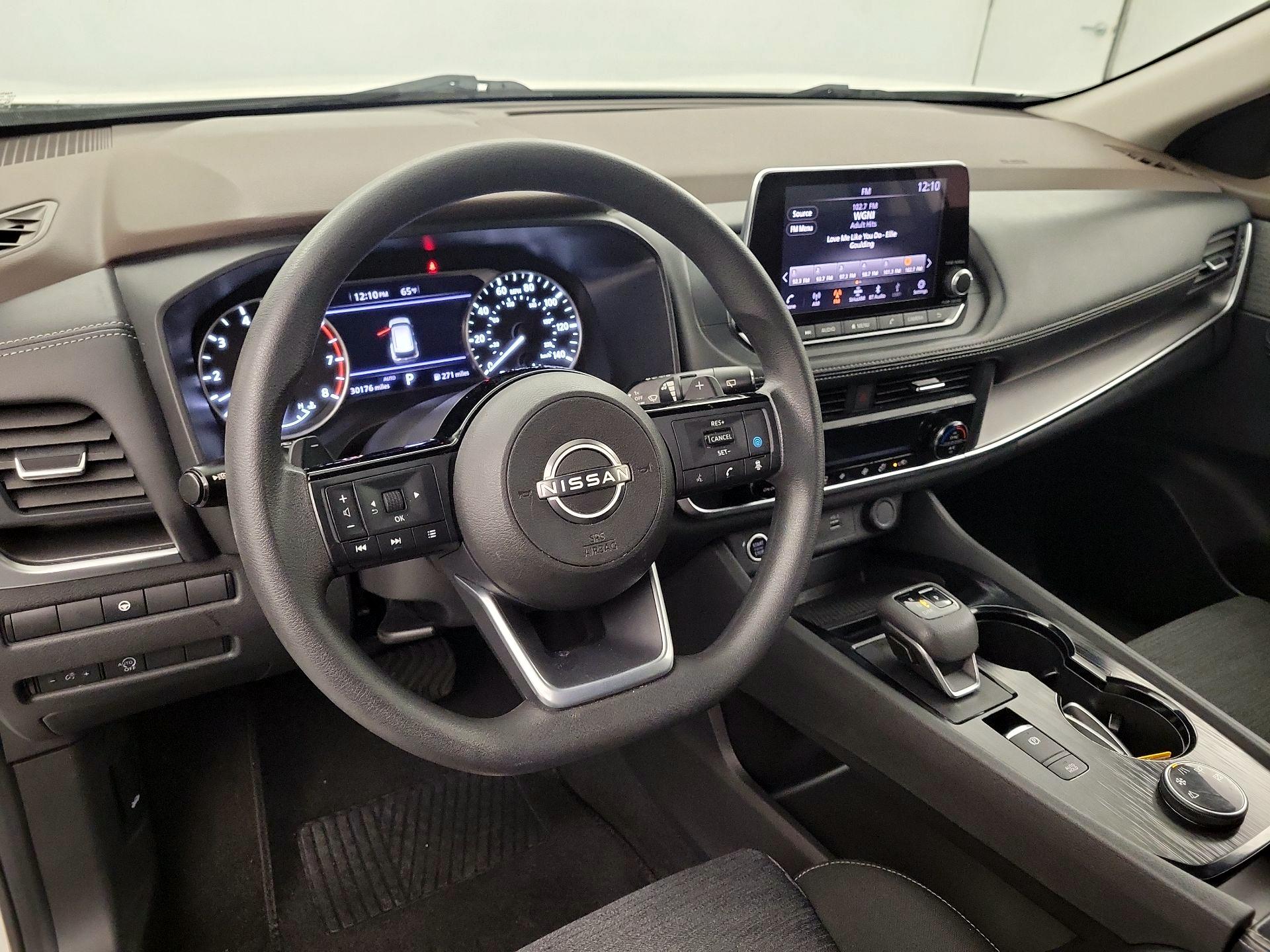 Thumbnail: 2023 Nissan Rogue - 8