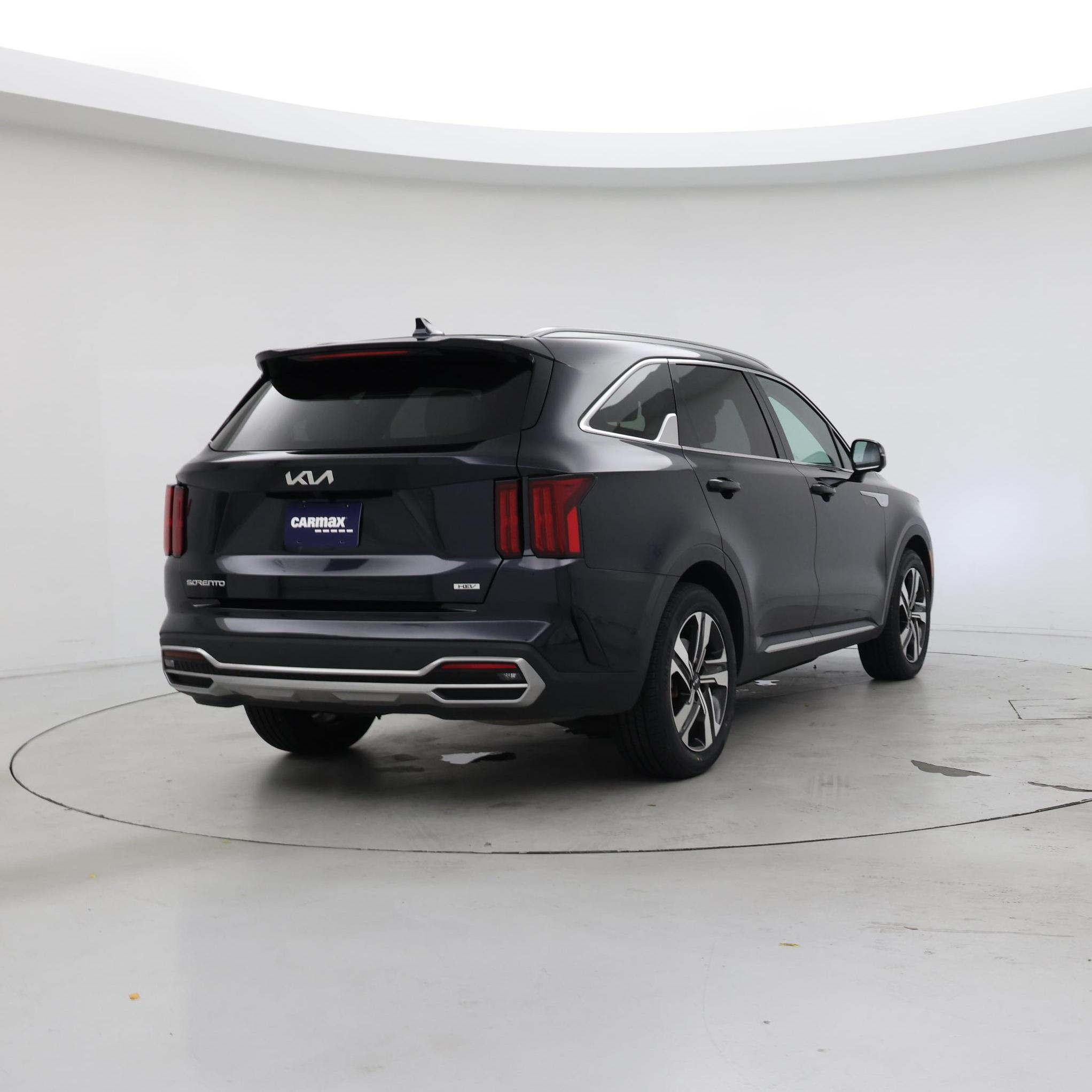Thumbnail: 2023 Kia Sorento - 8