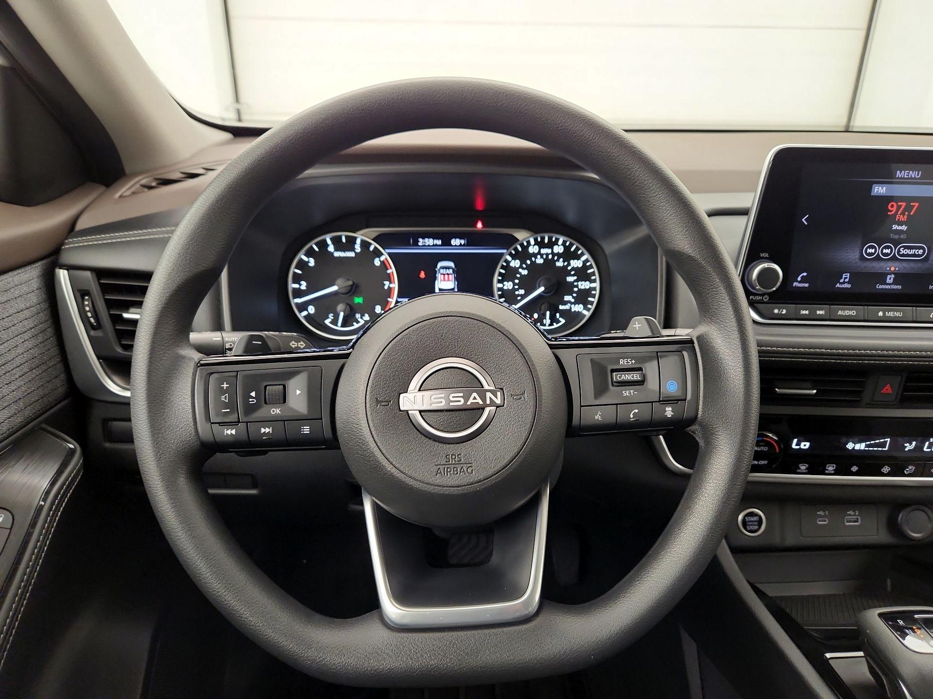 Thumbnail: 2023 Nissan Rogue - 10
