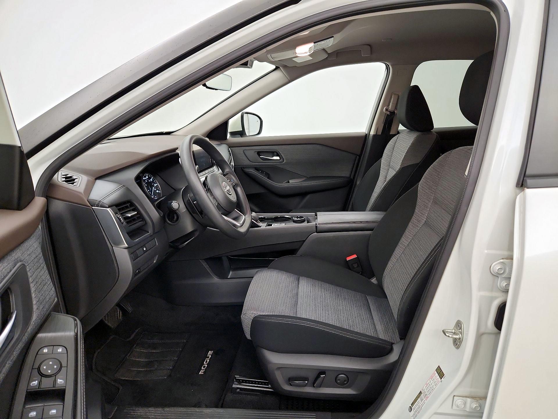 Thumbnail: 2023 Nissan Rogue - 11