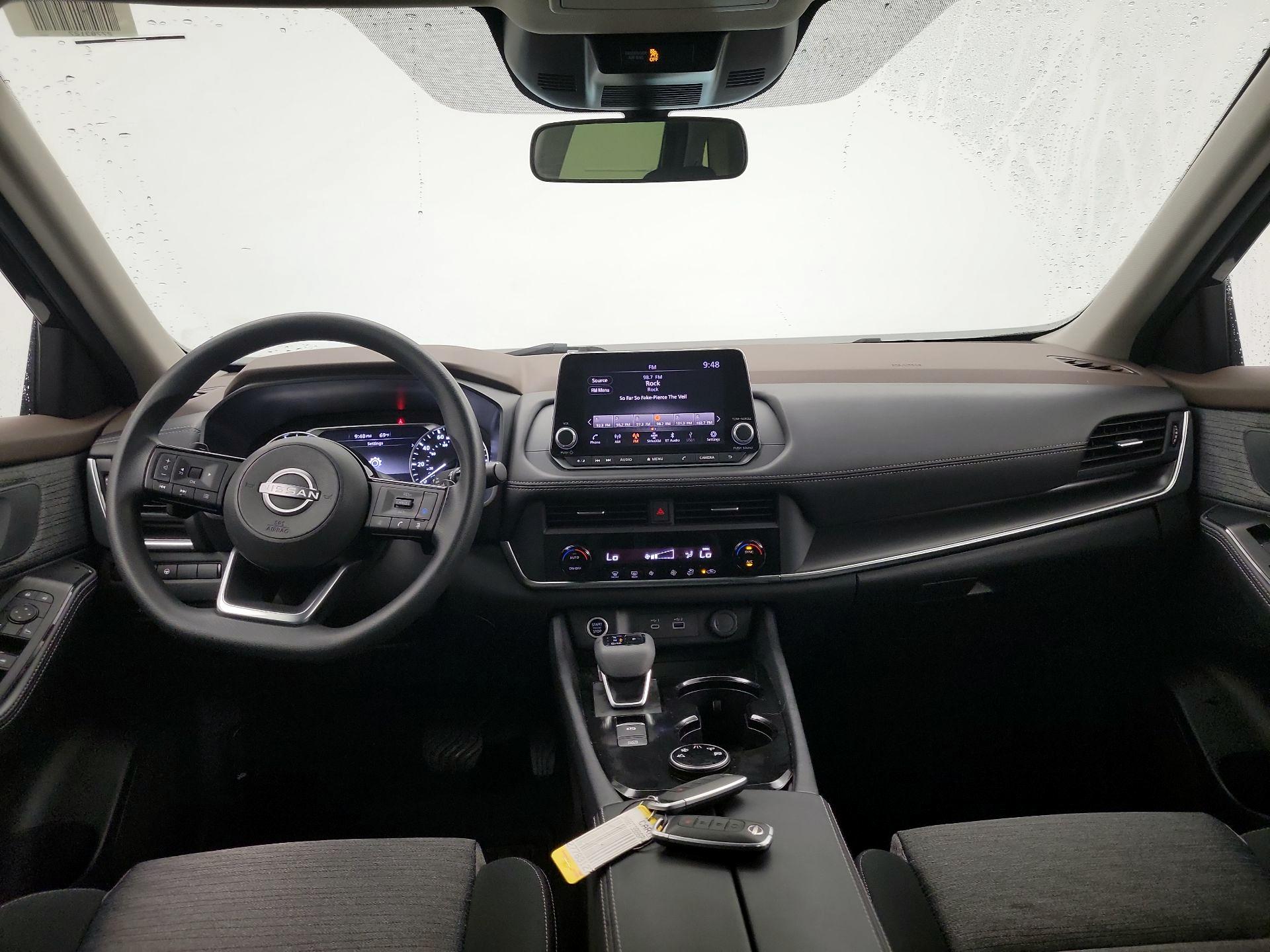 Thumbnail: 2023 Nissan Rogue - 9