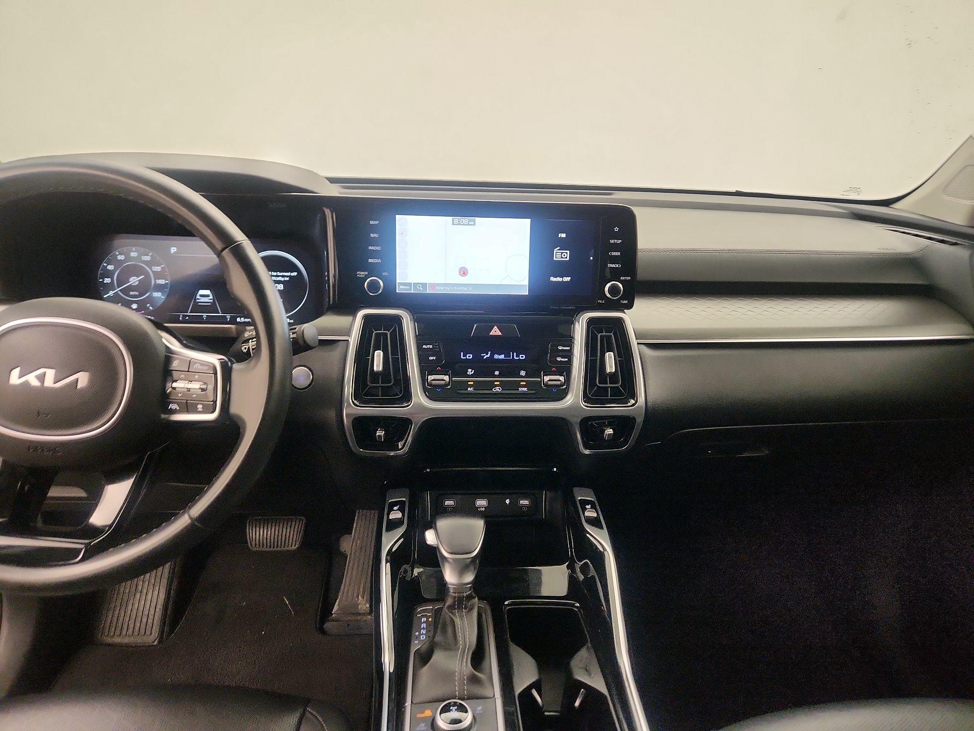 Thumbnail: 2023 Kia Sorento - 9