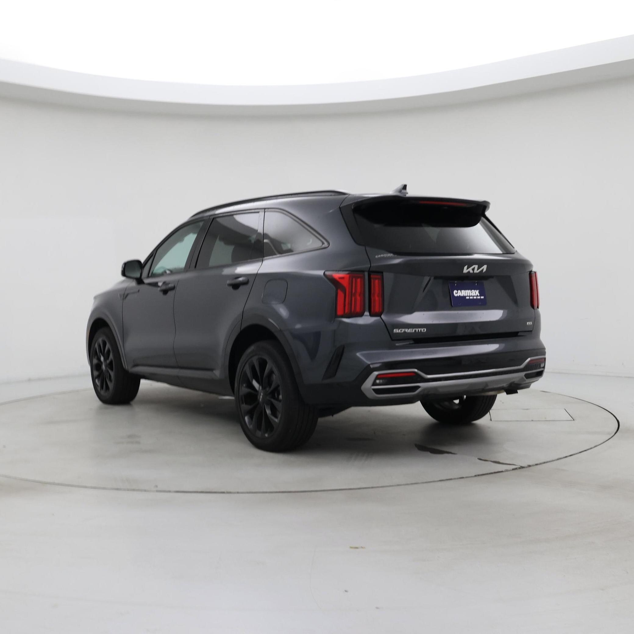 Thumbnail: 2023 Kia Sorento - 2