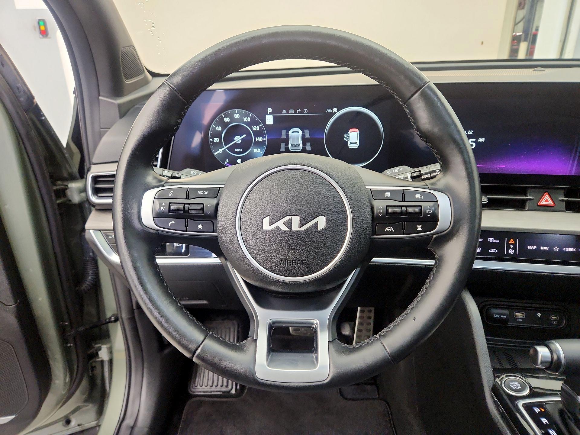Thumbnail: 2023 Kia Sportage - 10