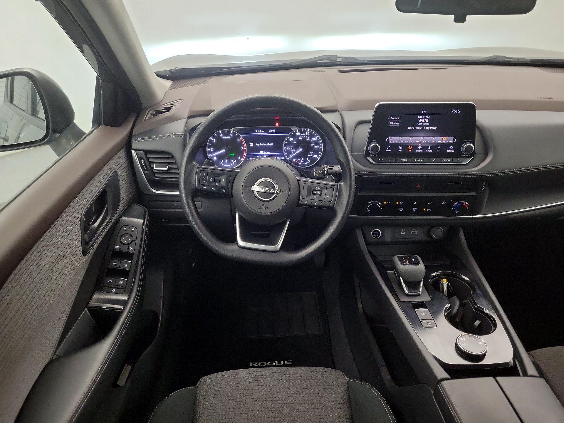 Thumbnail: 2022 Nissan Rogue - 10