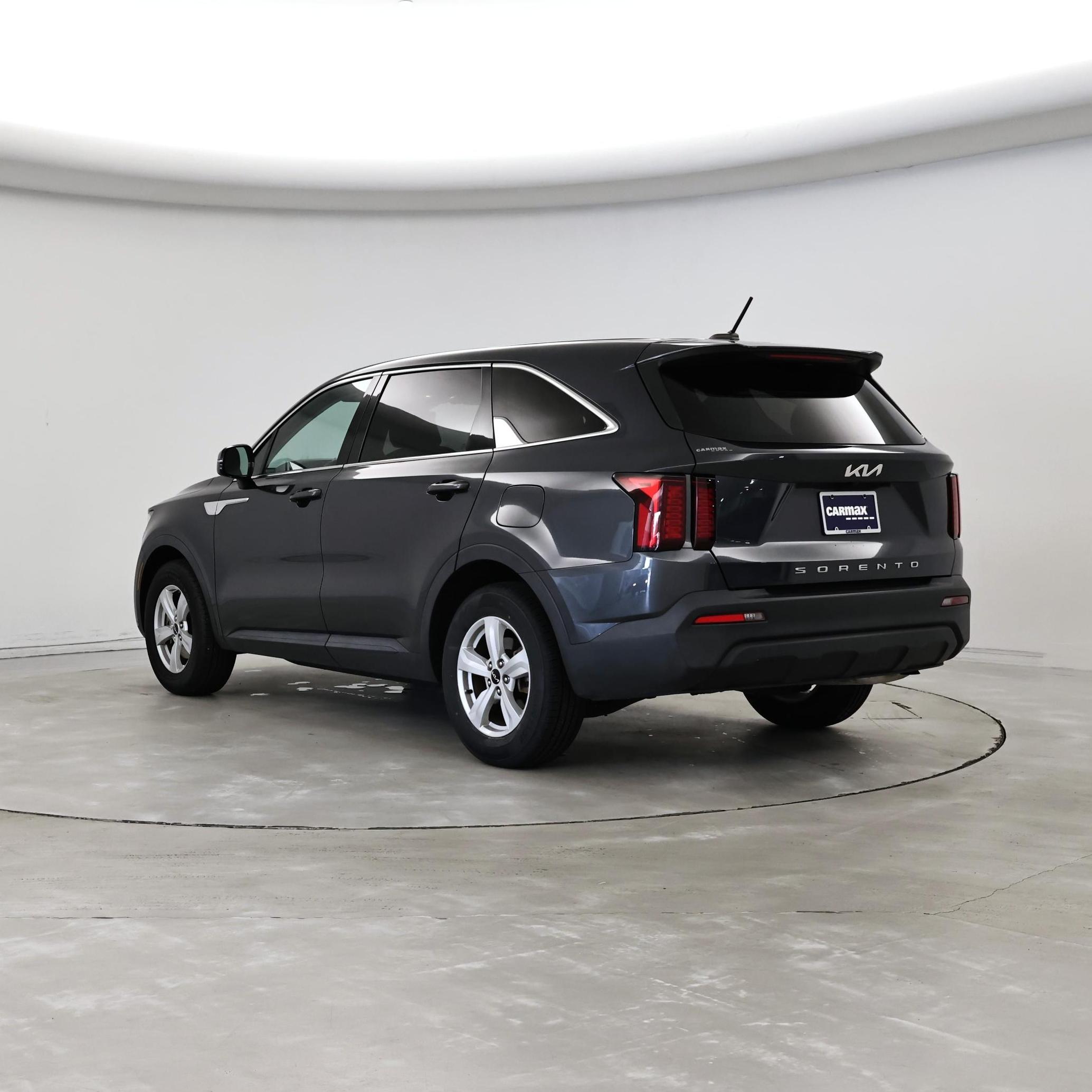 Thumbnail: 2022 Kia Sorento - 2