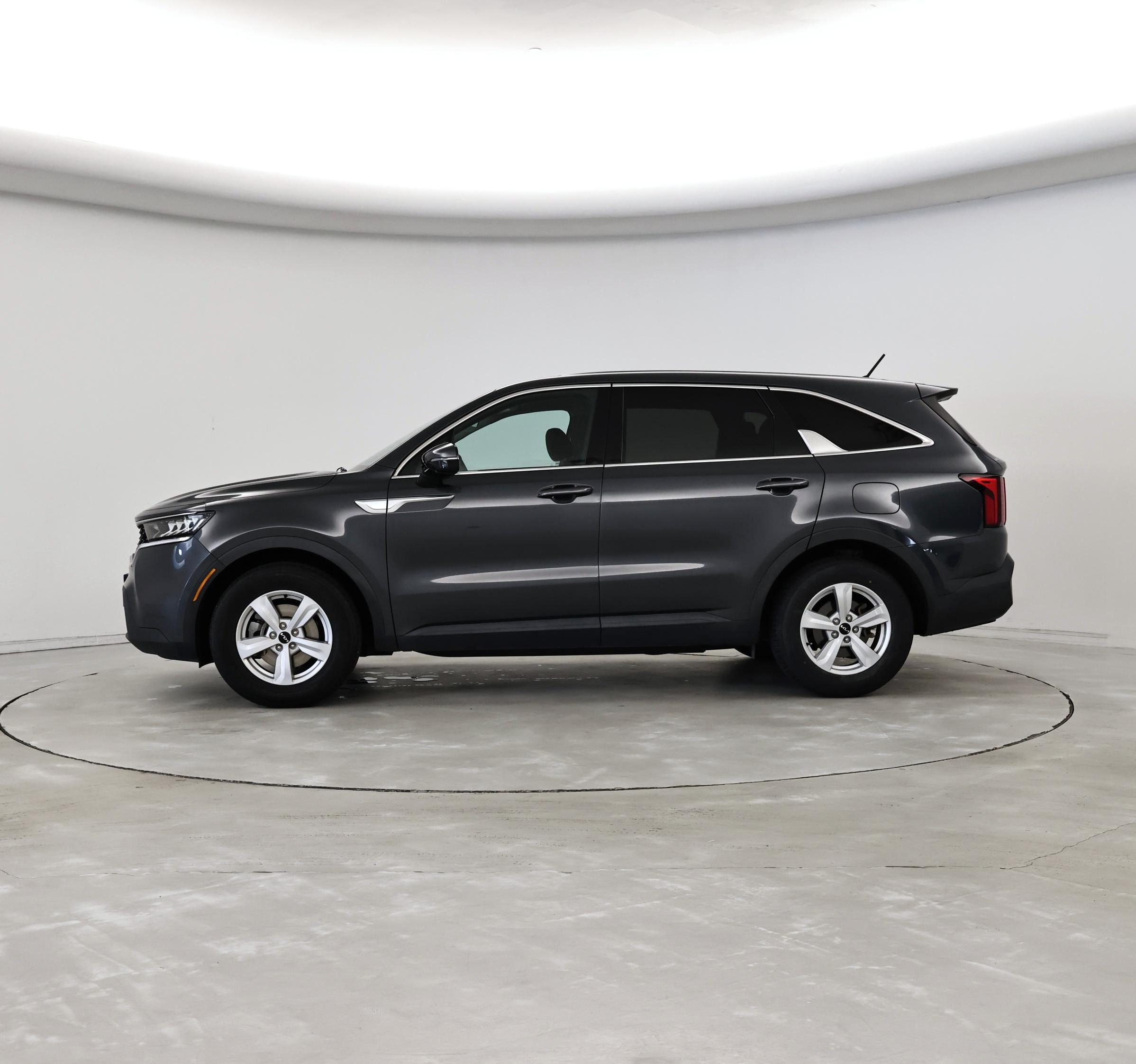 Thumbnail: 2022 Kia Sorento - 3