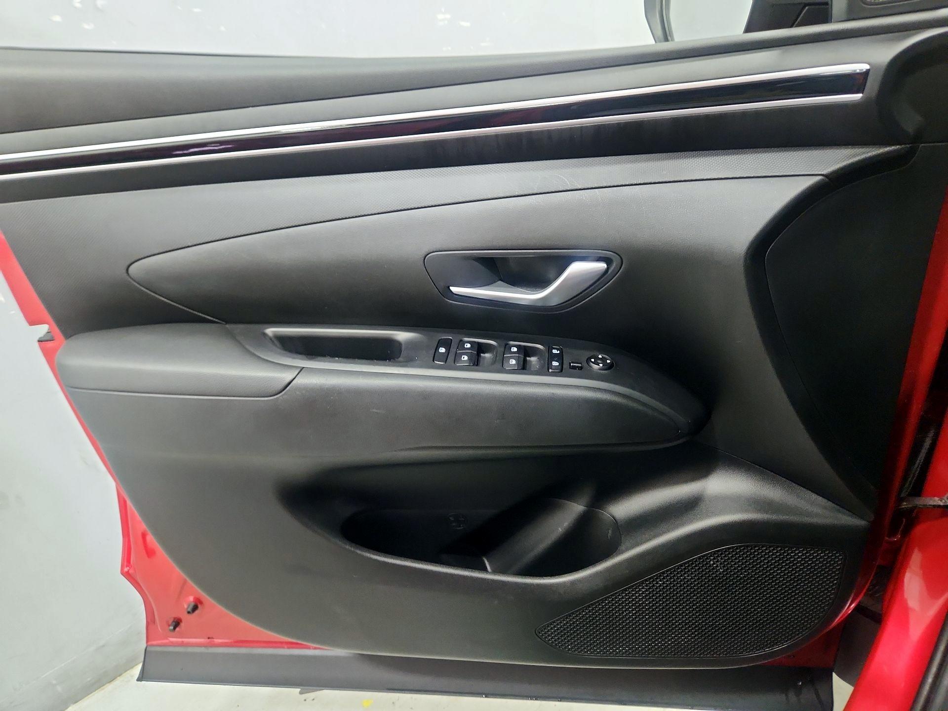 Thumbnail: 2022 Hyundai Tucson - 12