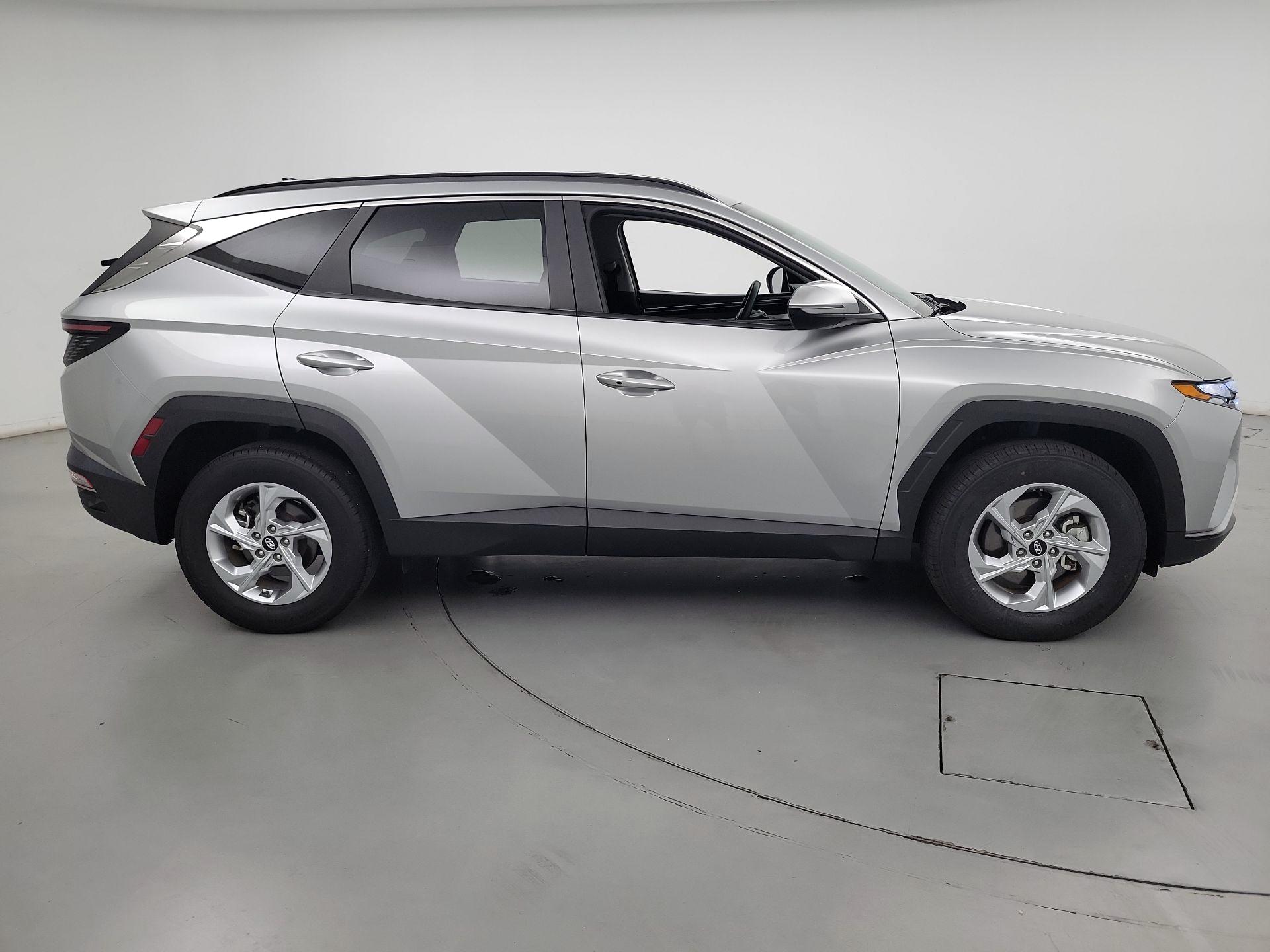Thumbnail: 2022 Hyundai Tucson - 4