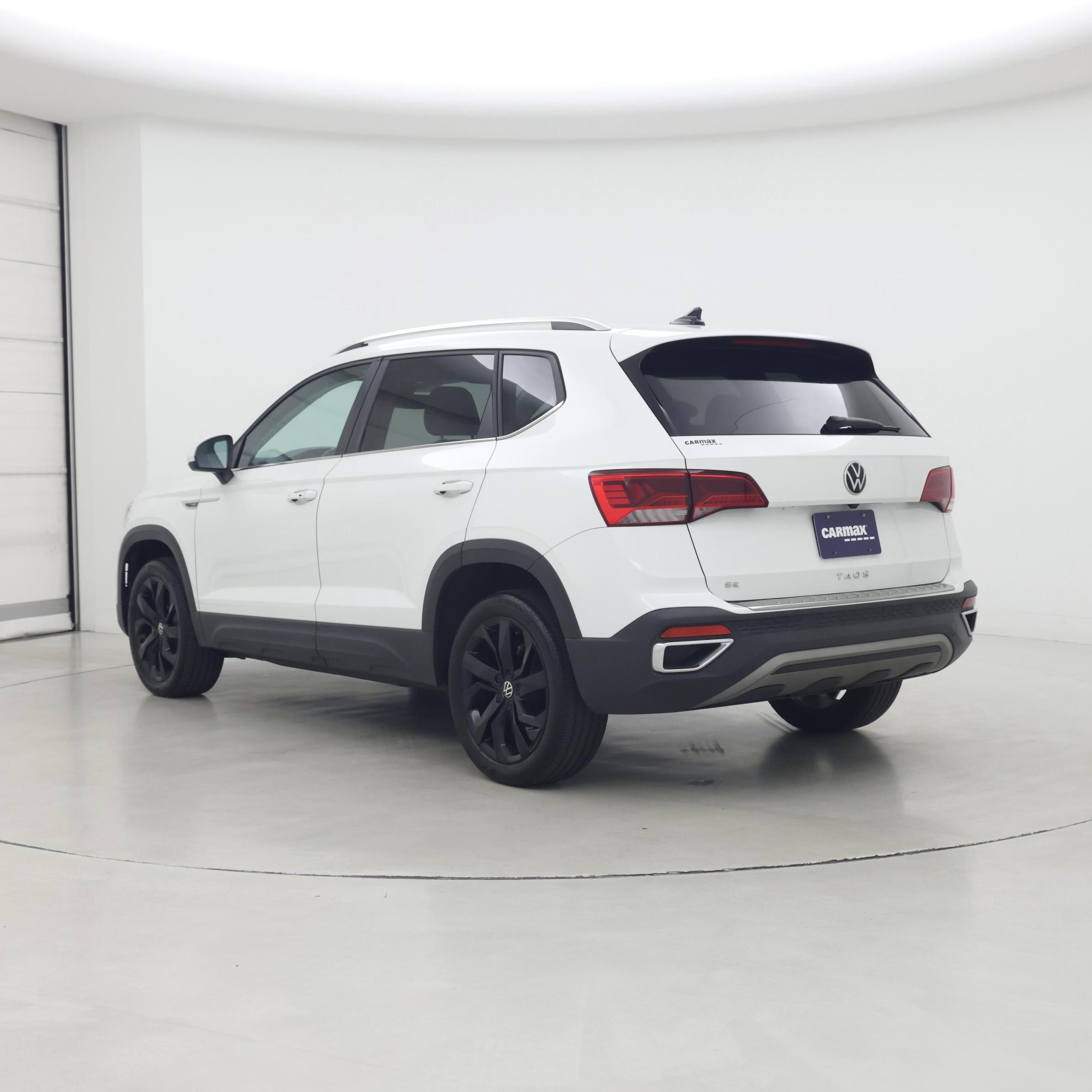 Thumbnail: 2022 Volkswagen Taos - 2