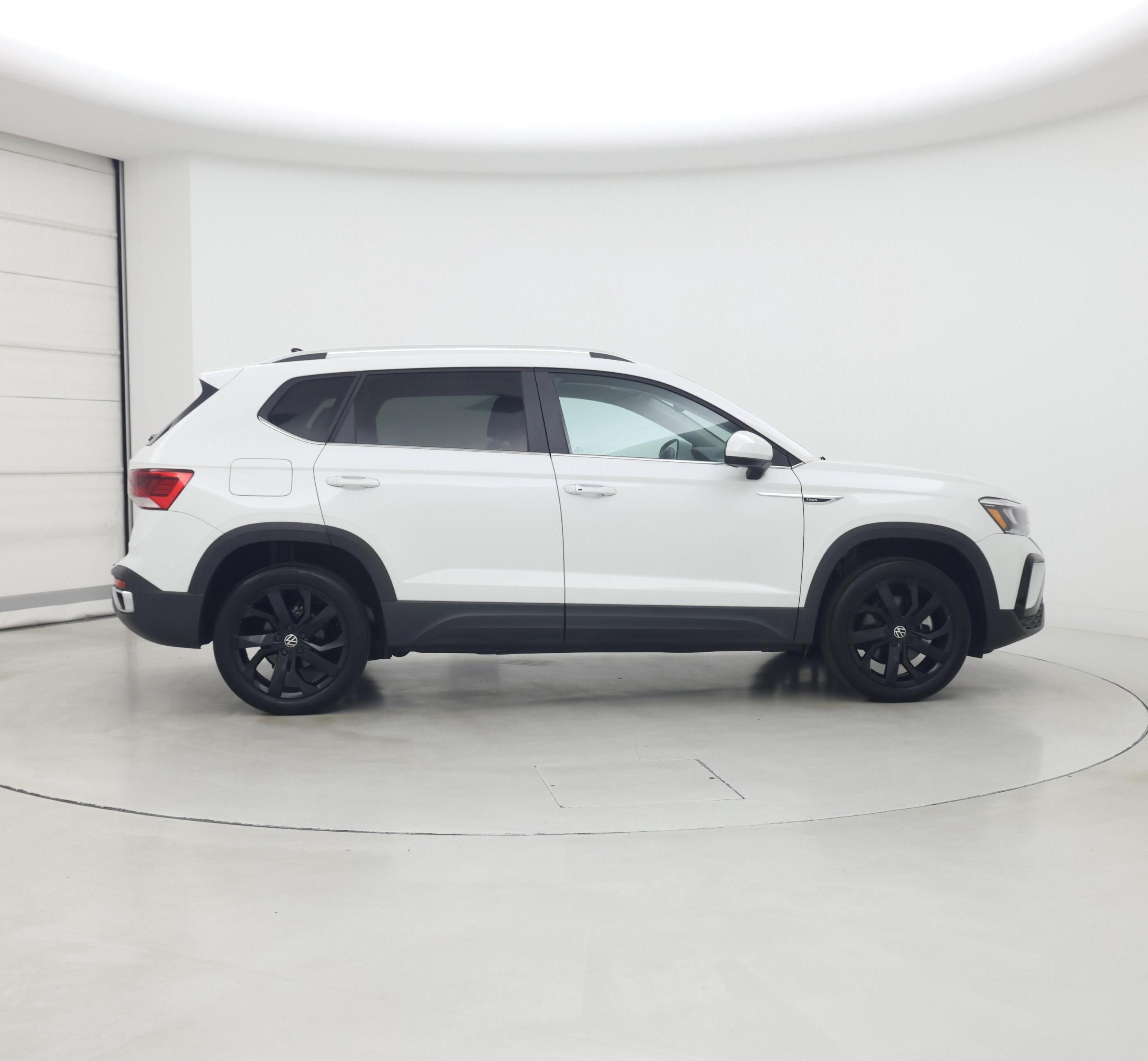 Thumbnail: 2022 Volkswagen Taos - 7