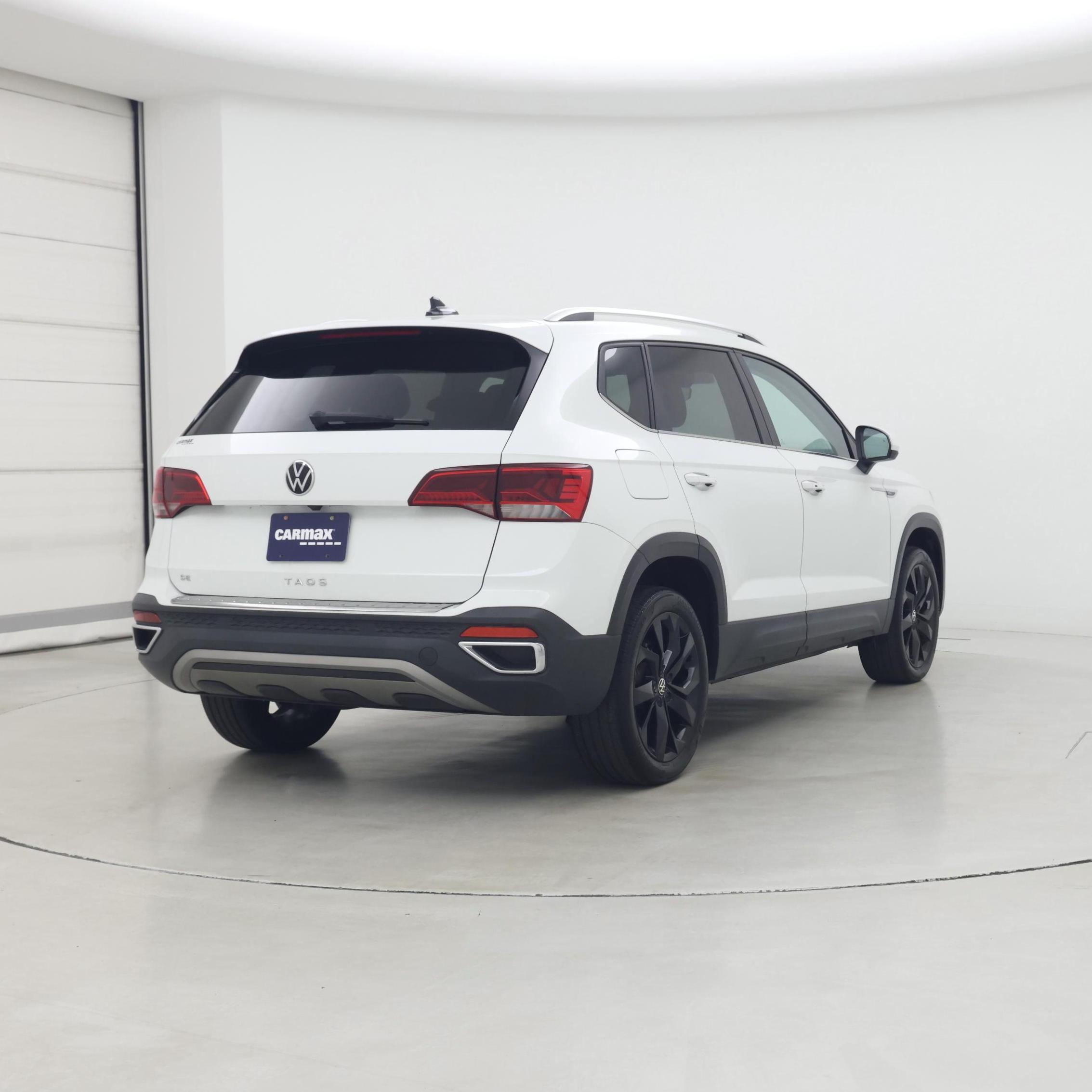 Thumbnail: 2022 Volkswagen Taos - 8