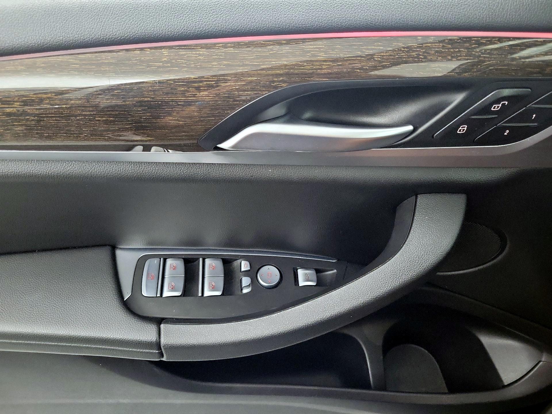 Thumbnail: 2022 BMW X4 - 10