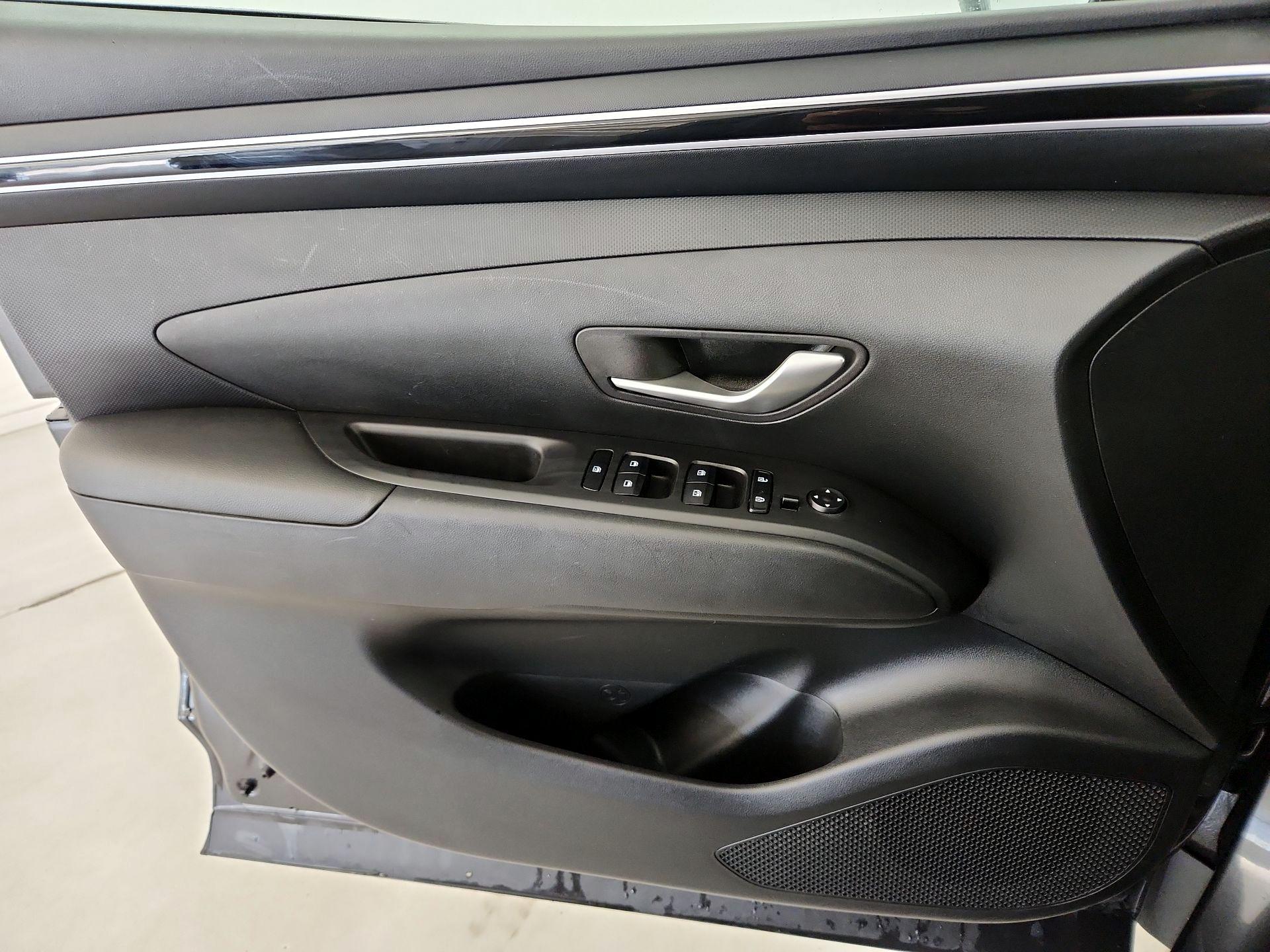 Thumbnail: 2022 Hyundai Tucson - 12