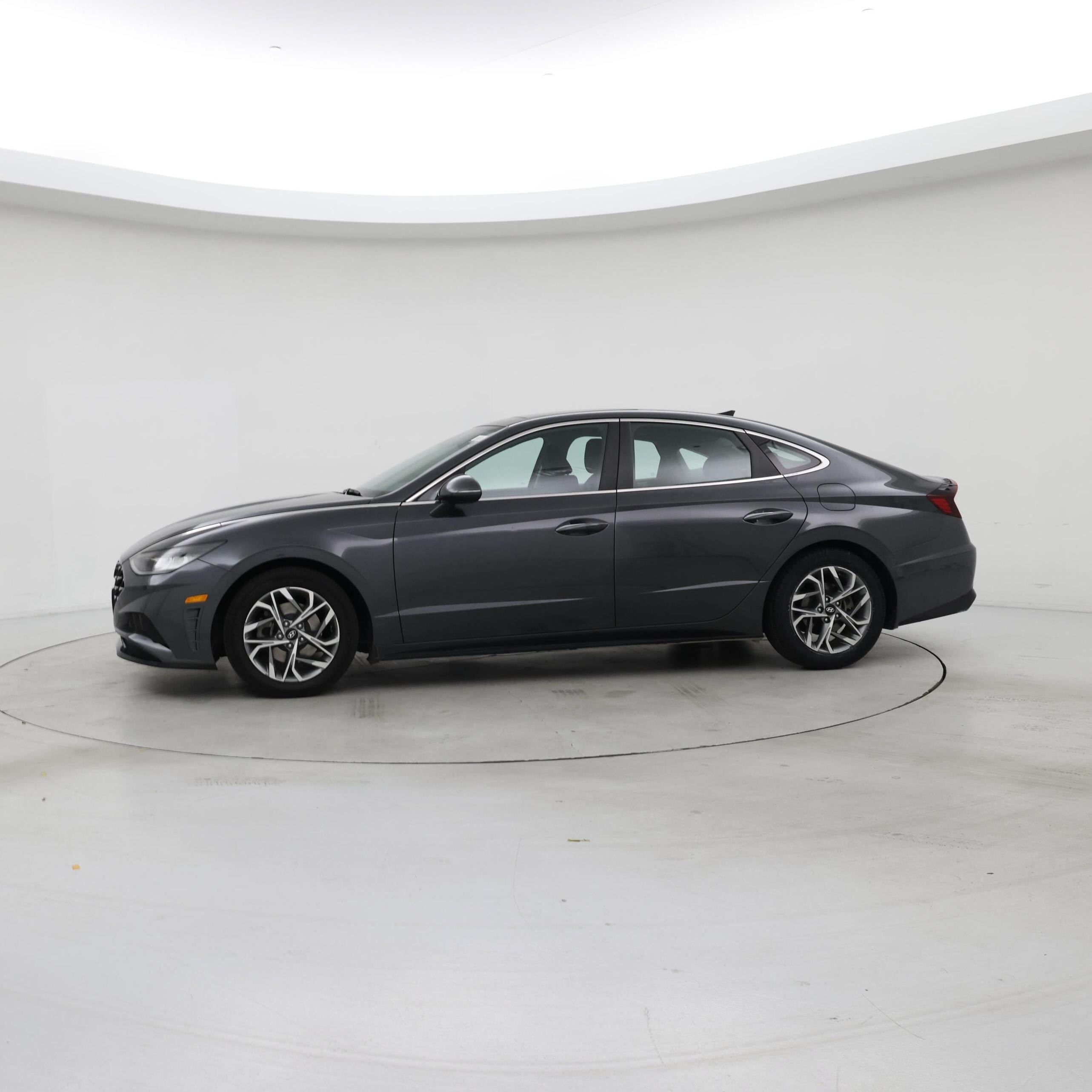 Thumbnail: 2022 Hyundai Sonata - 3
