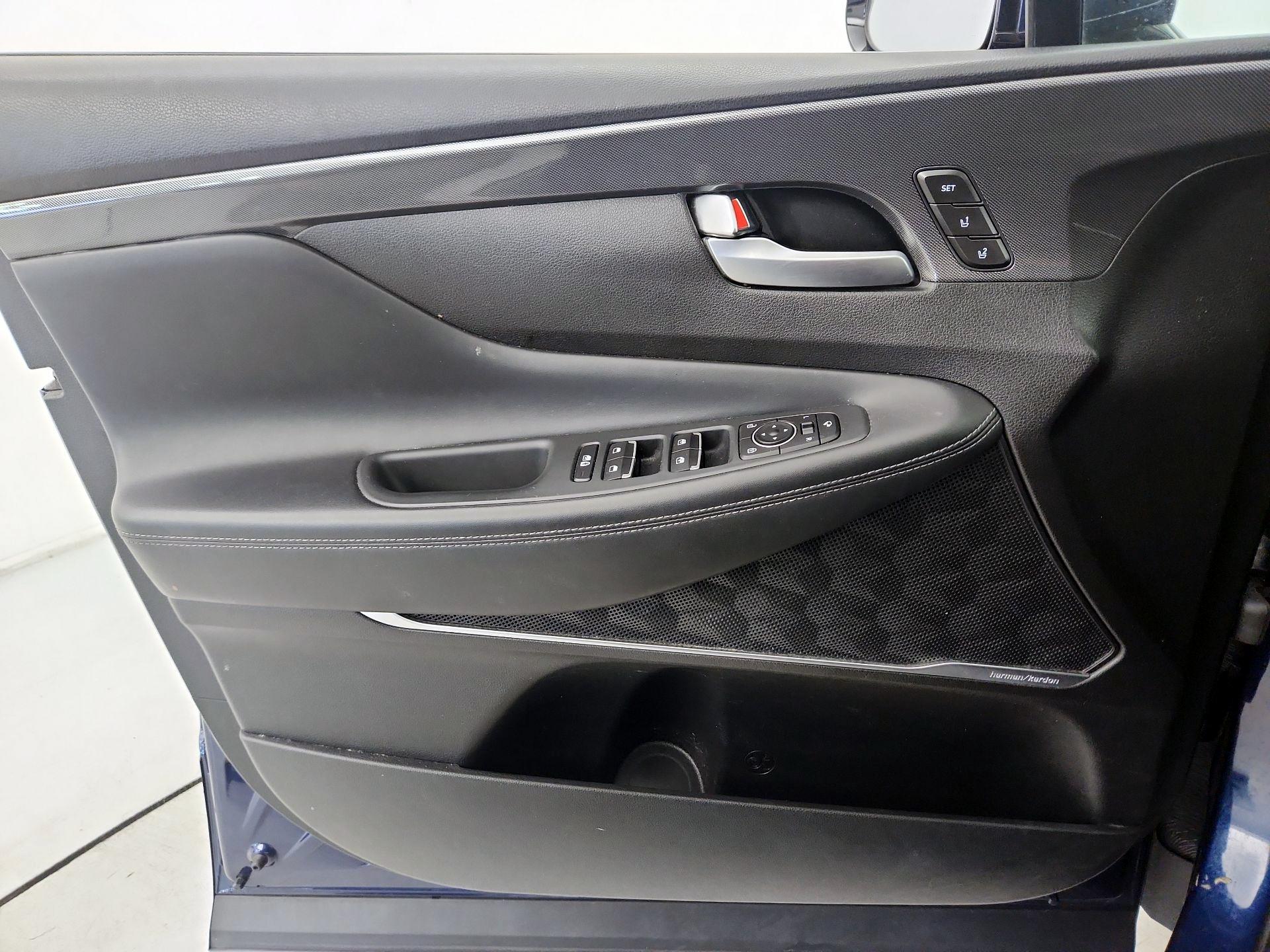 Thumbnail: 2022 Hyundai Santa Fe - 12