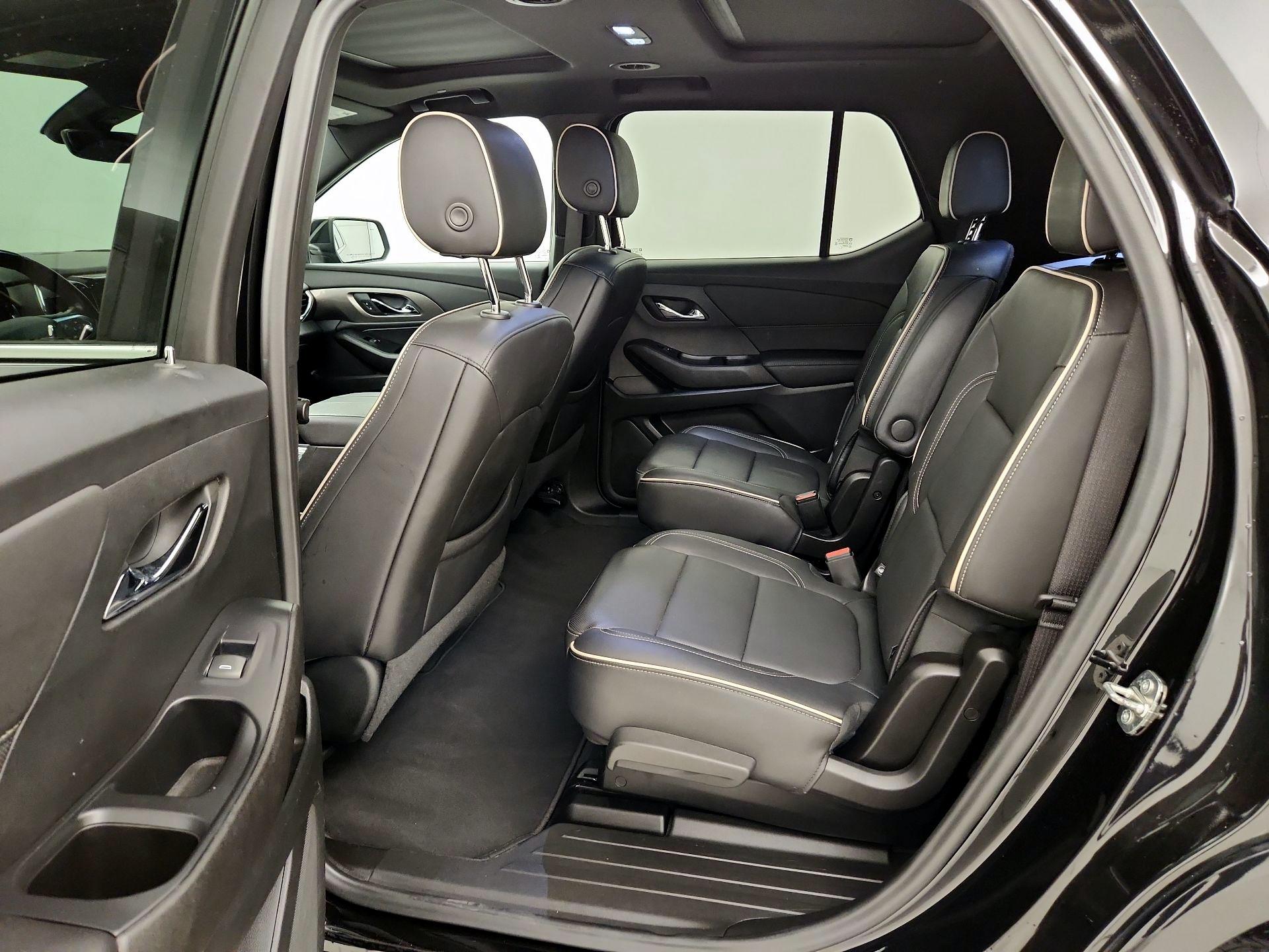 Thumbnail: 2022 Chevrolet Traverse - 19